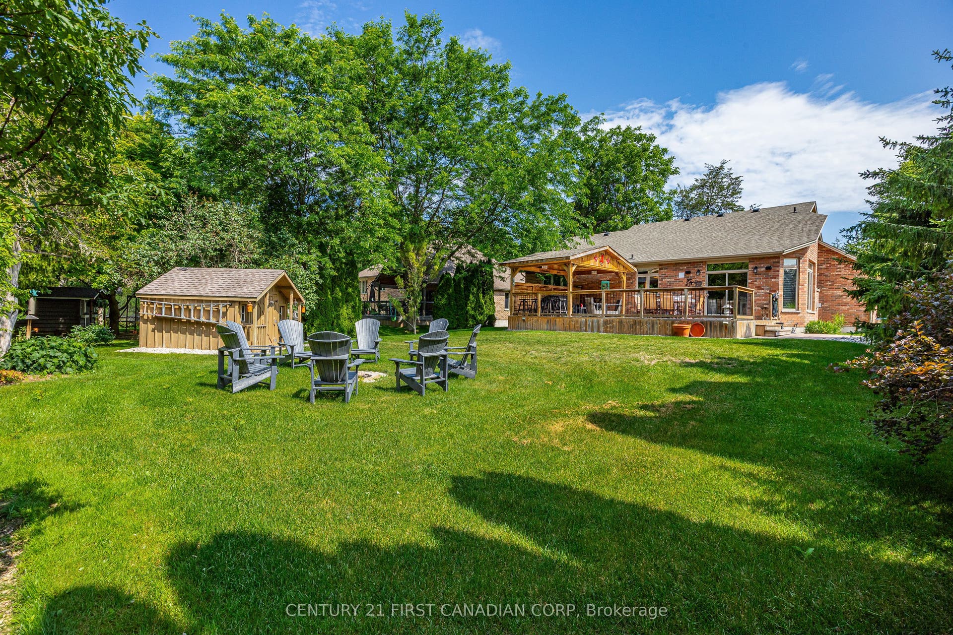 10159 Meadowlily Crescent, Lambton Shores, Lambton ON N0M 1T0