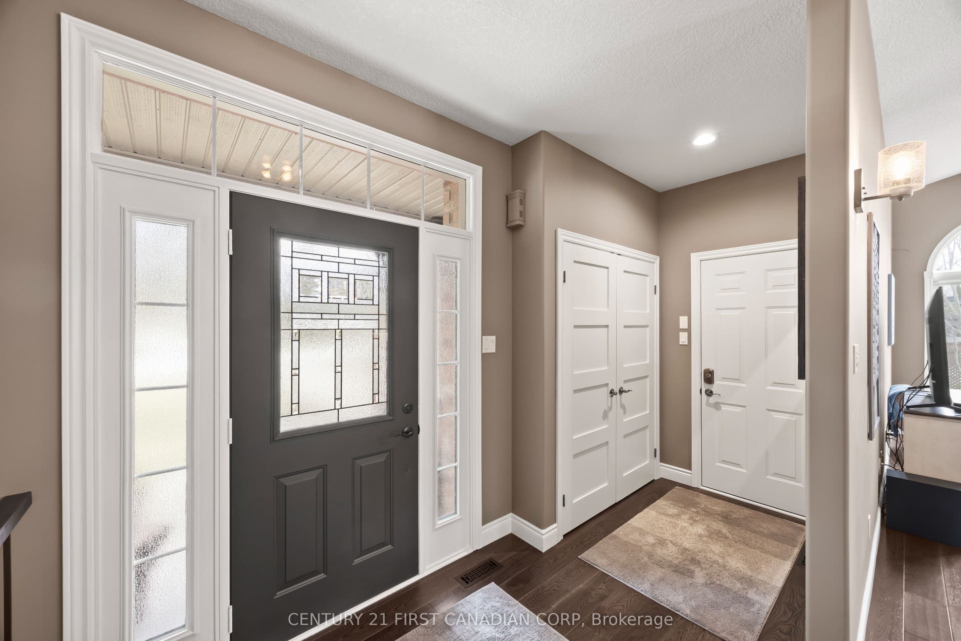 10159 Meadowlily Crescent, Lambton Shores, Lambton ON N0M 1T0