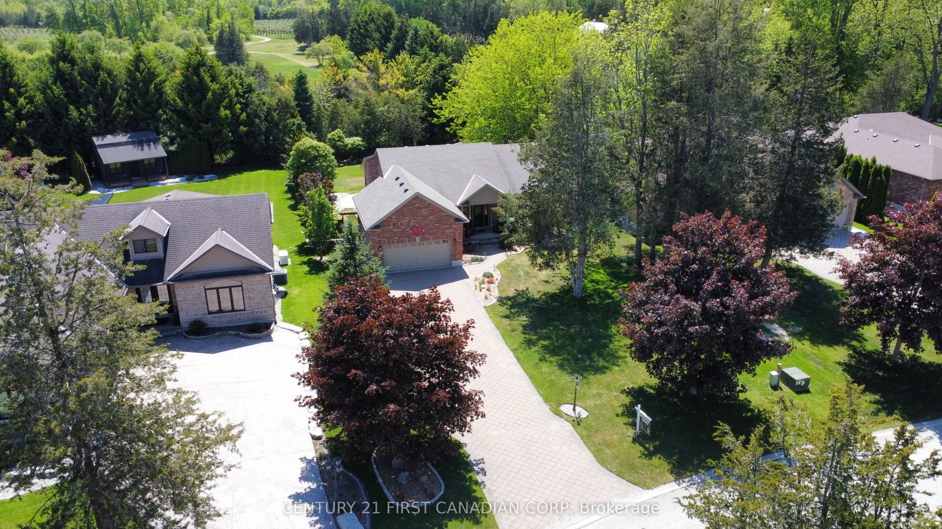 10159 Meadowlily Crescent, Lambton Shores, Lambton ON N0M 1T0