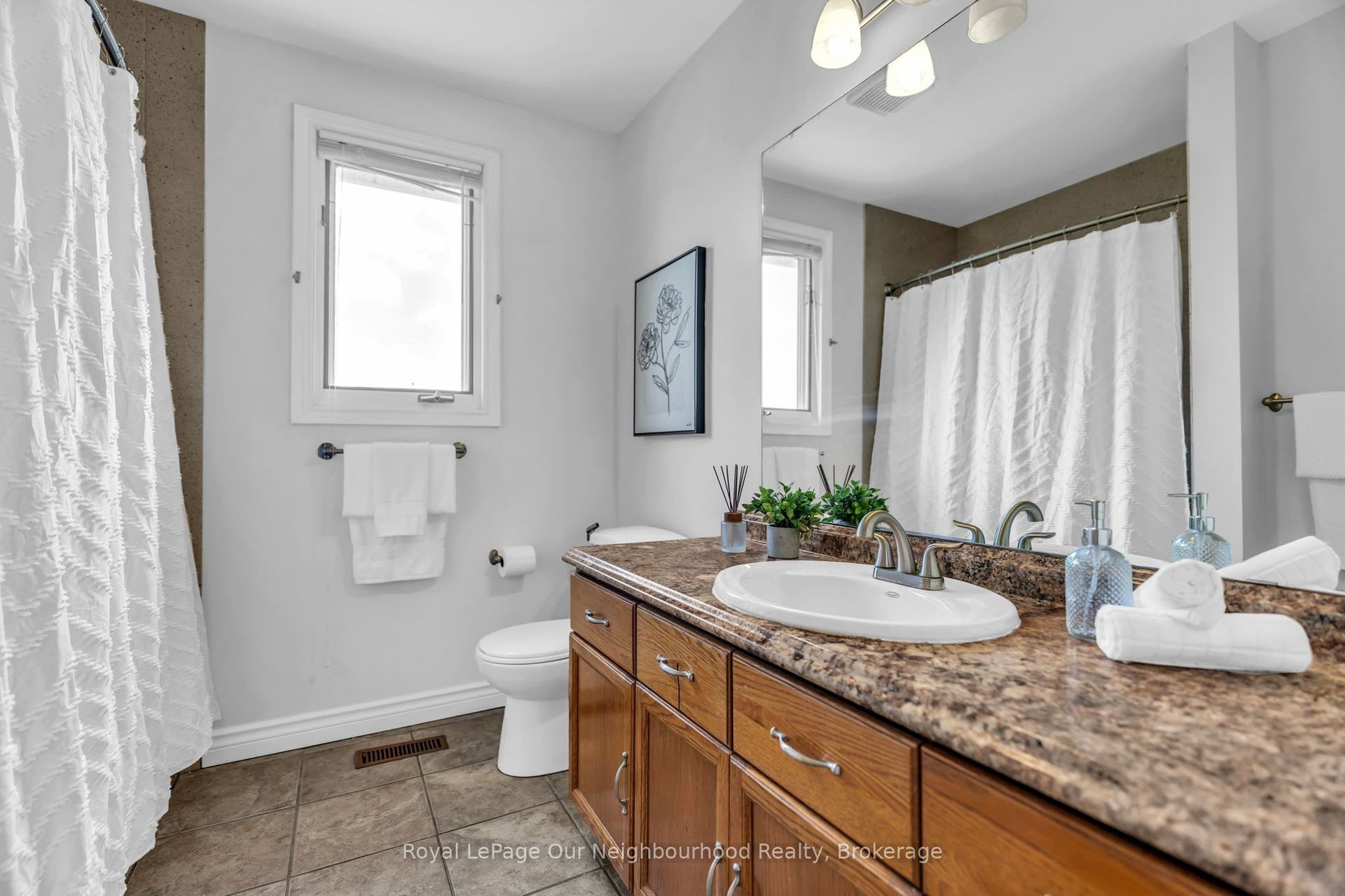 2nd Floor 4pc. Bathroom