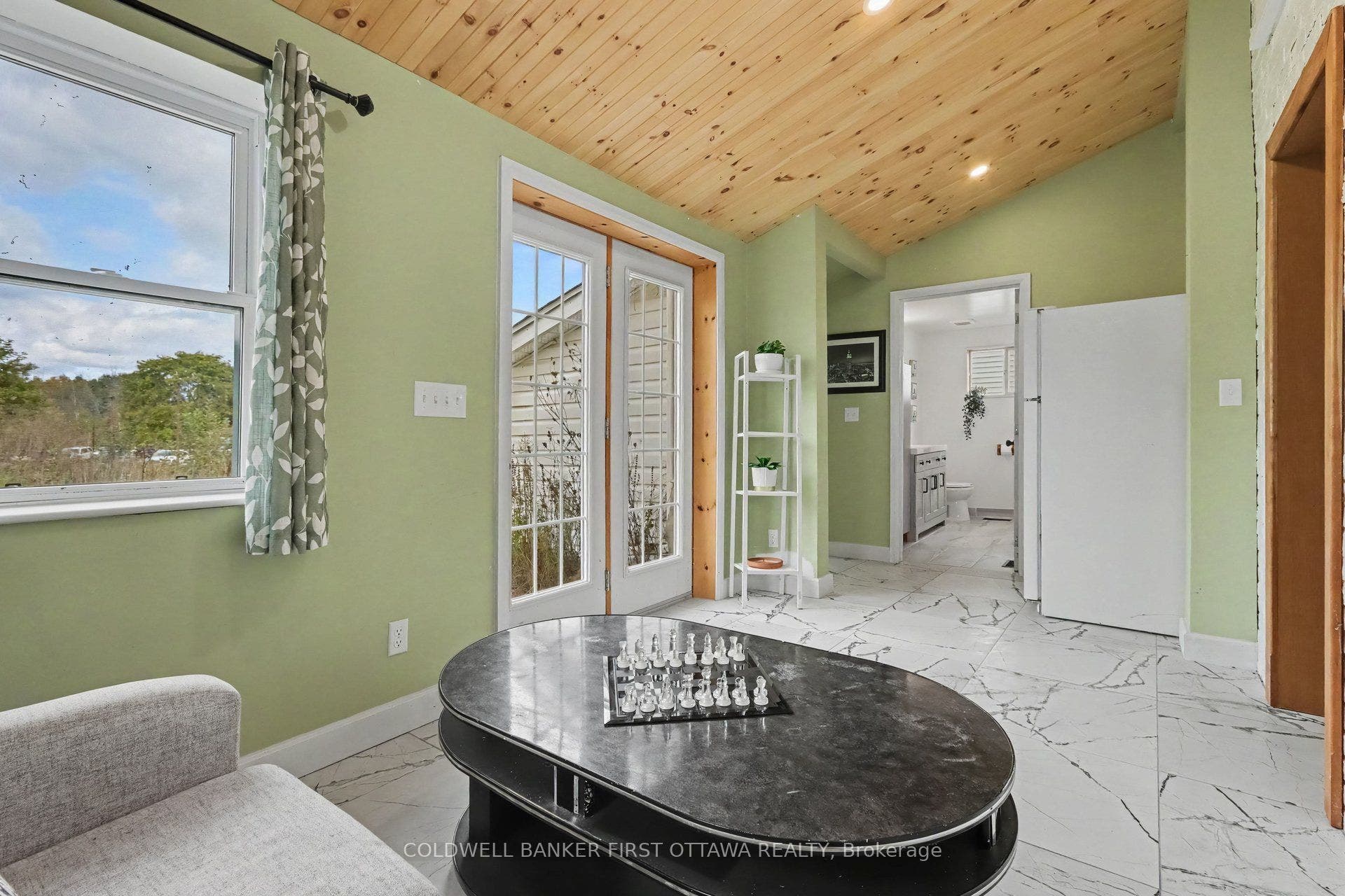 42 Main Street, Rideau Lakes, Leeds And Grenville ON K0G 1E0