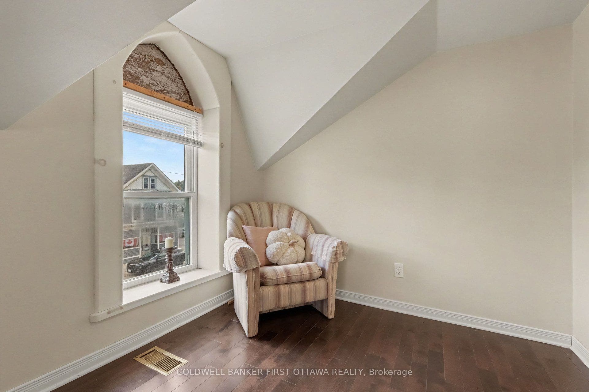 42 Main Street, Rideau Lakes, Leeds And Grenville ON K0G 1E0