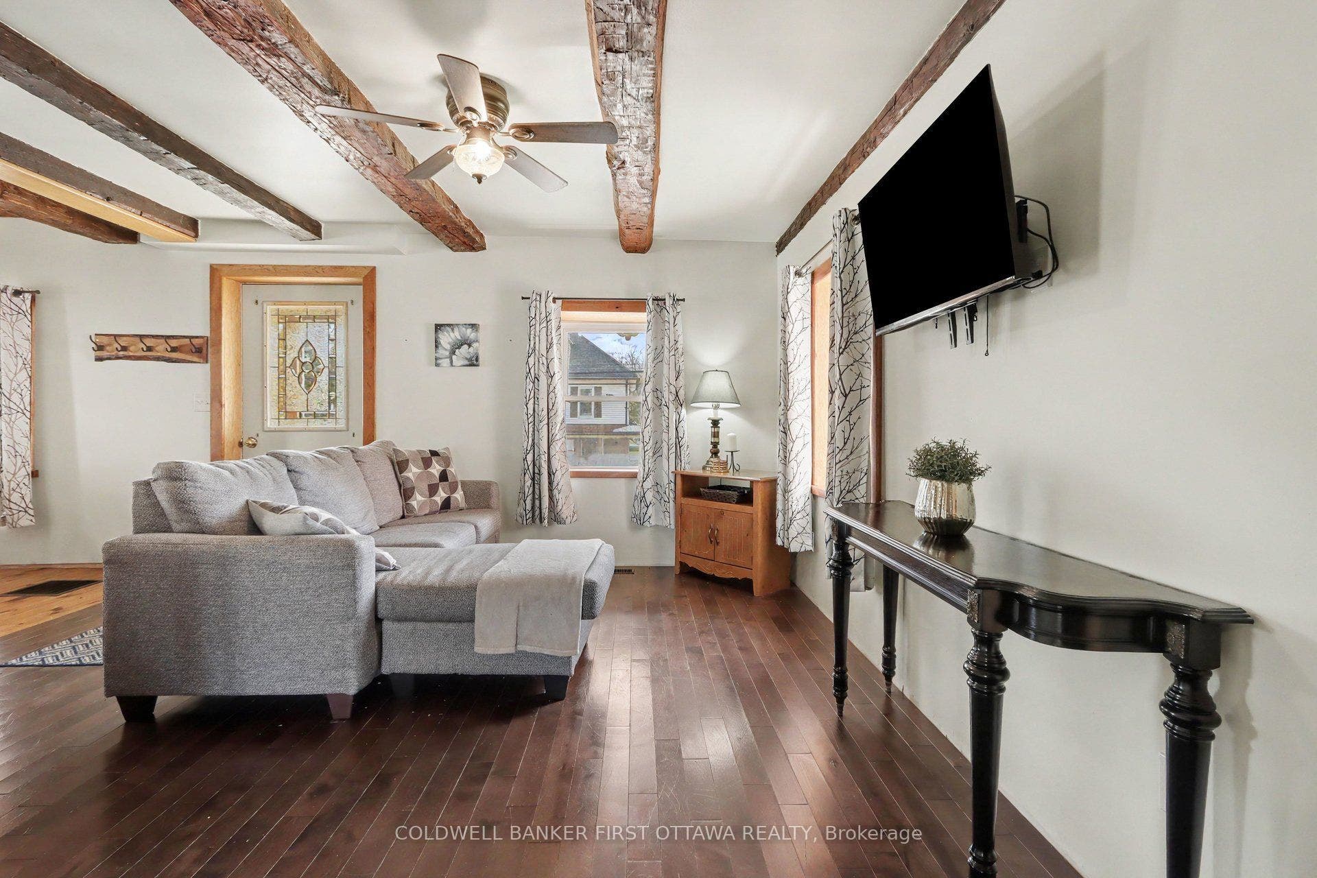 42 Main Street, Rideau Lakes, Leeds And Grenville ON K0G 1E0
