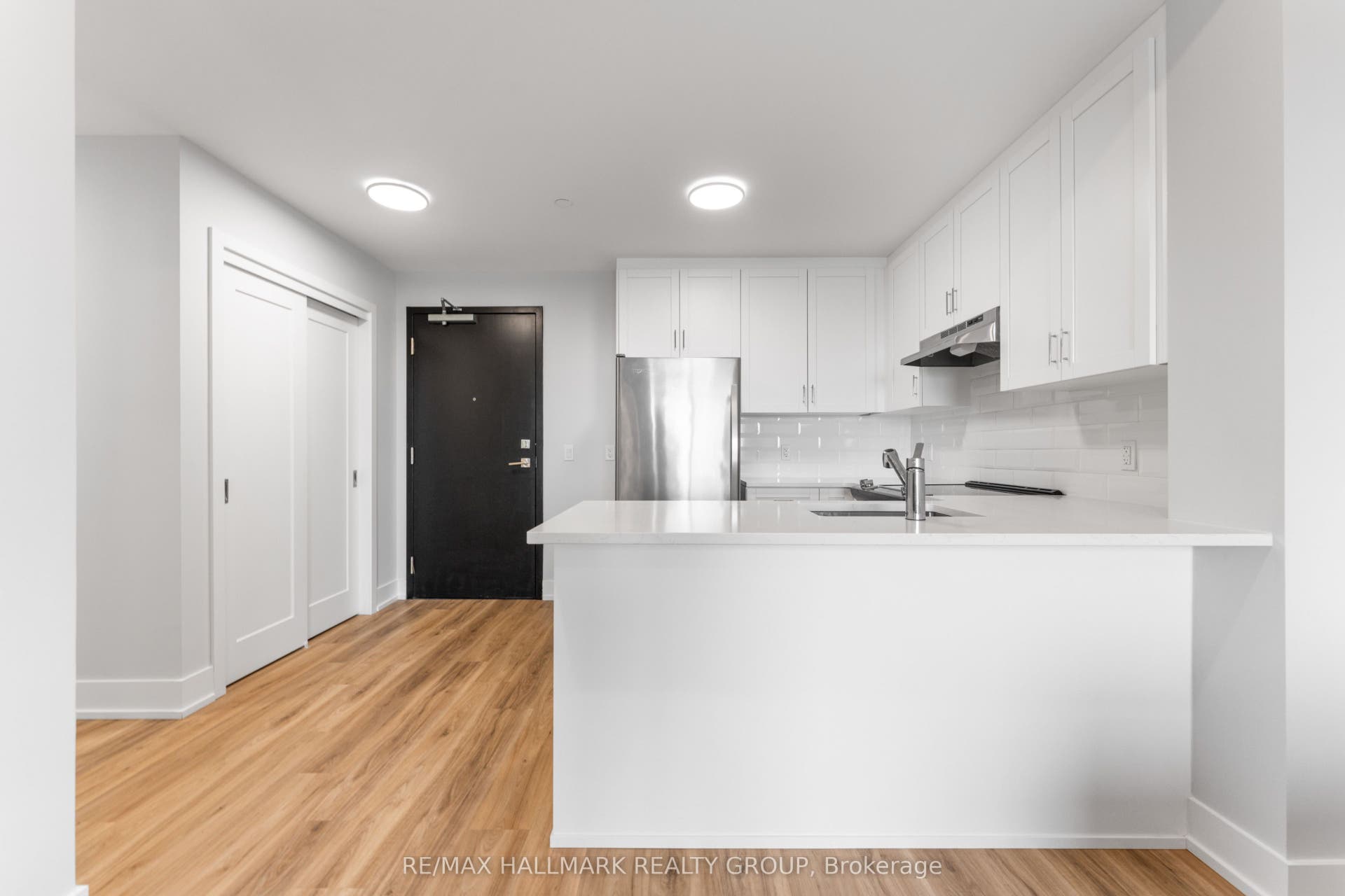 1350 Hemlock Road, #411, Manor Park - Cardinal Glen And Area, Ottawa ON K1K 5C2 1350 Hemlock Road, #411, Manor Park - Cardinal Glen And Area, Ottawa ON K1K 5C2