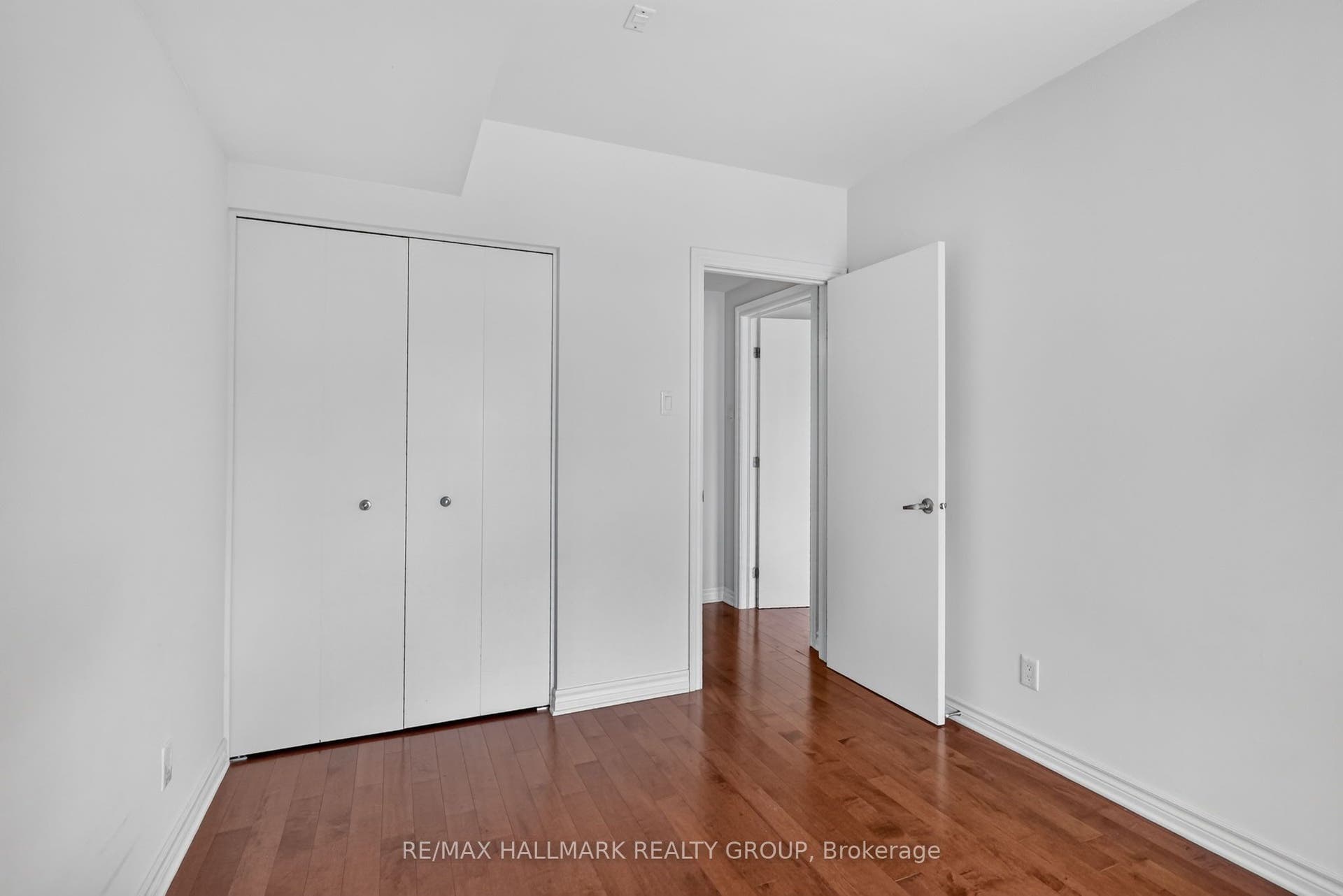 250 Lett Street, #405, West Centre Town, Ottawa ON K1R 0A8