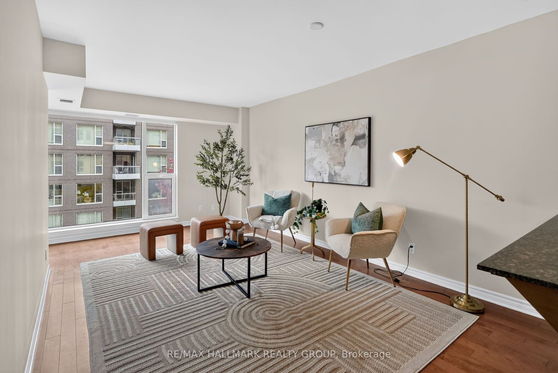 250 Lett Street, #405, West Centre Town, Ottawa ON K1R 0A8