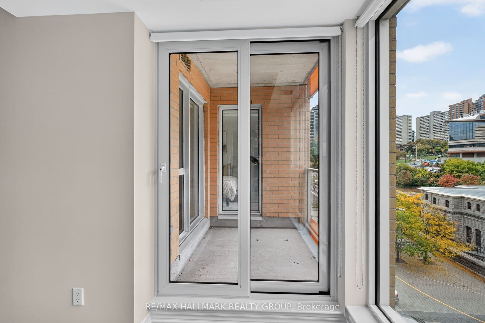 250 Lett Street, #405, West Centre Town, Ottawa ON K1R 0A8