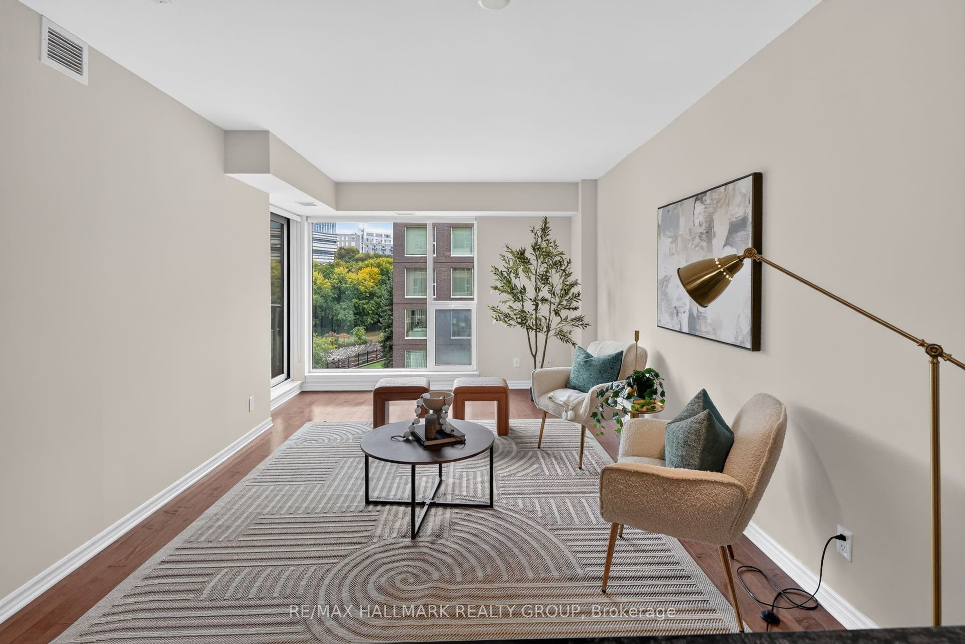 250 Lett Street, #405, West Centre Town, Ottawa ON K1R 0A8