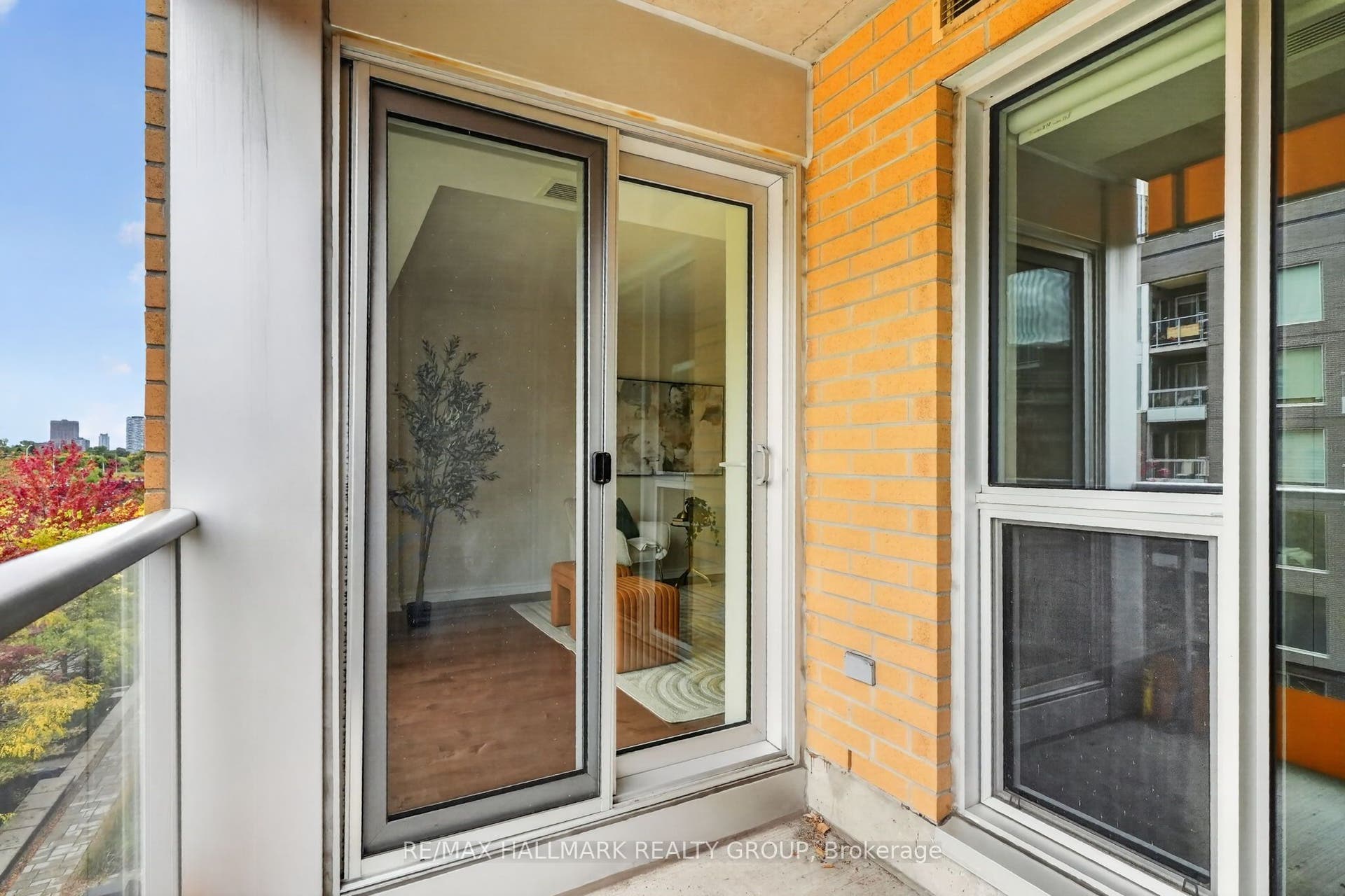 250 Lett Street, #405, West Centre Town, Ottawa ON K1R 0A8