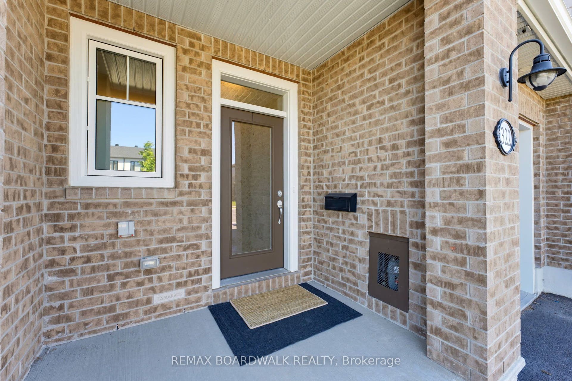 322 Cosanti Drive, Stittsville - Munster - Richmond, Ottawa ON K2S 2W6 322 Cosanti Drive, Stittsville - Munster - Richmond, Ottawa ON K2S 2W6