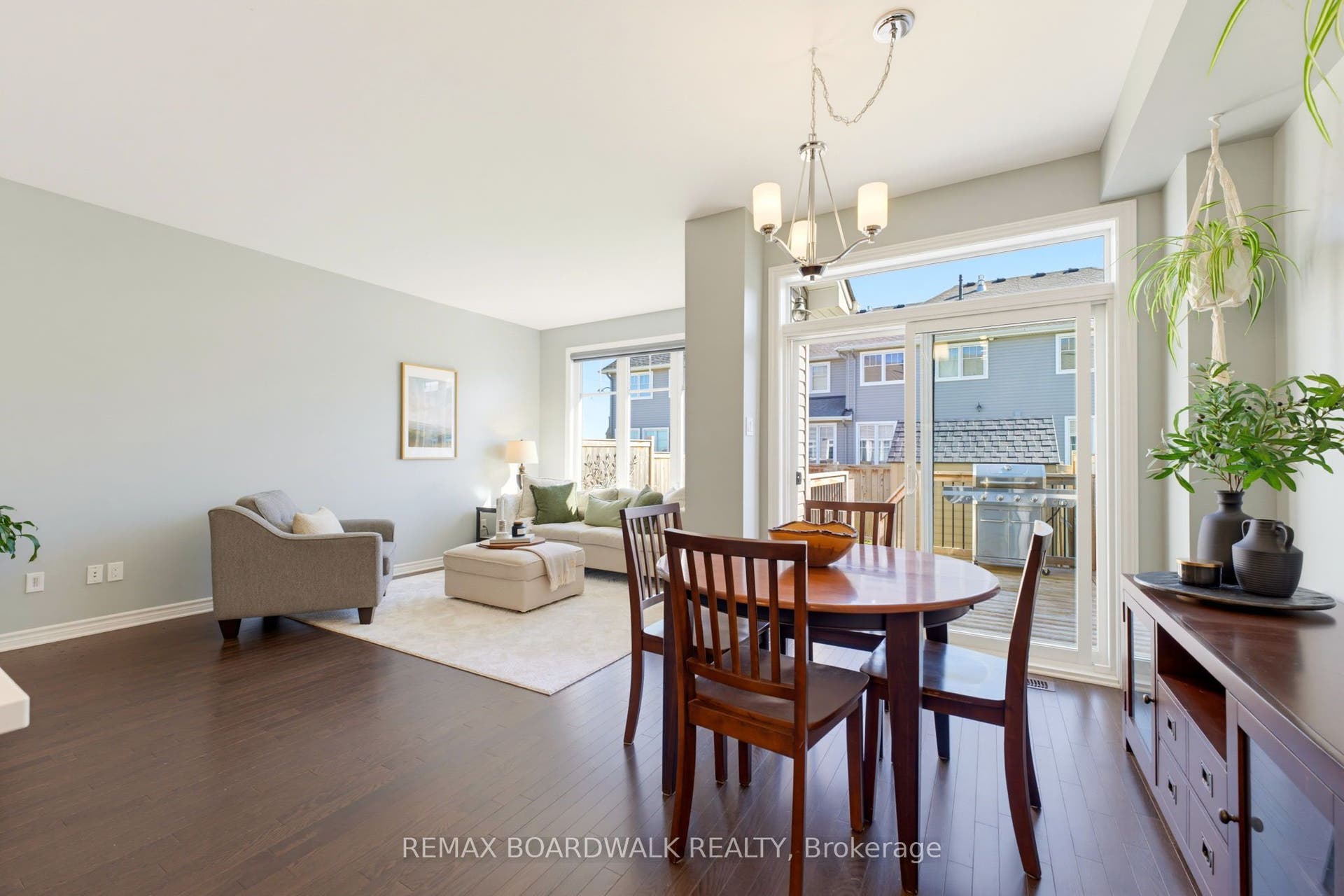 322 Cosanti Drive, Stittsville - Munster - Richmond, Ottawa ON K2S 2W6 322 Cosanti Drive, Stittsville - Munster - Richmond, Ottawa ON K2S 2W6