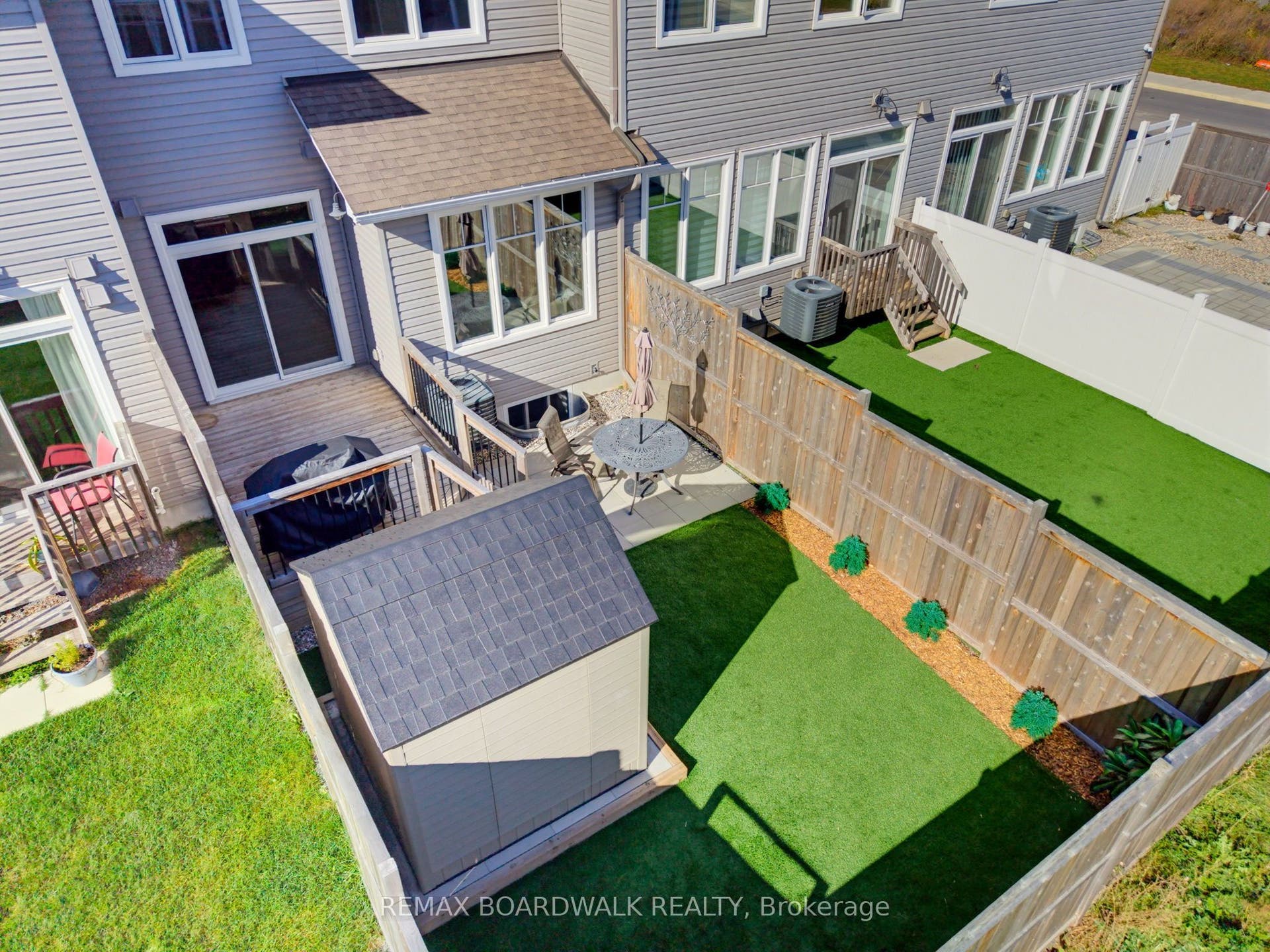 322 Cosanti Drive, Stittsville - Munster - Richmond, Ottawa ON K2S 2W6 322 Cosanti Drive, Stittsville - Munster - Richmond, Ottawa ON K2S 2W6