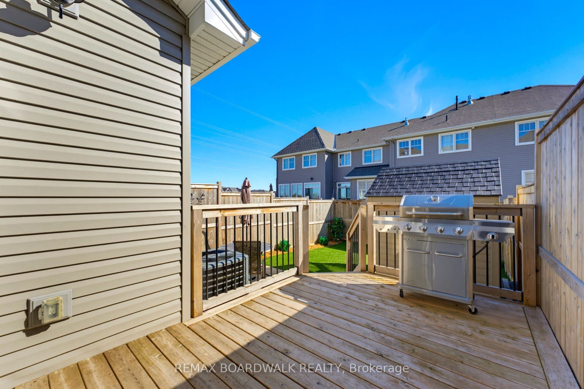 322 Cosanti Drive, Stittsville - Munster - Richmond, Ottawa ON K2S 2W6 322 Cosanti Drive, Stittsville - Munster - Richmond, Ottawa ON K2S 2W6