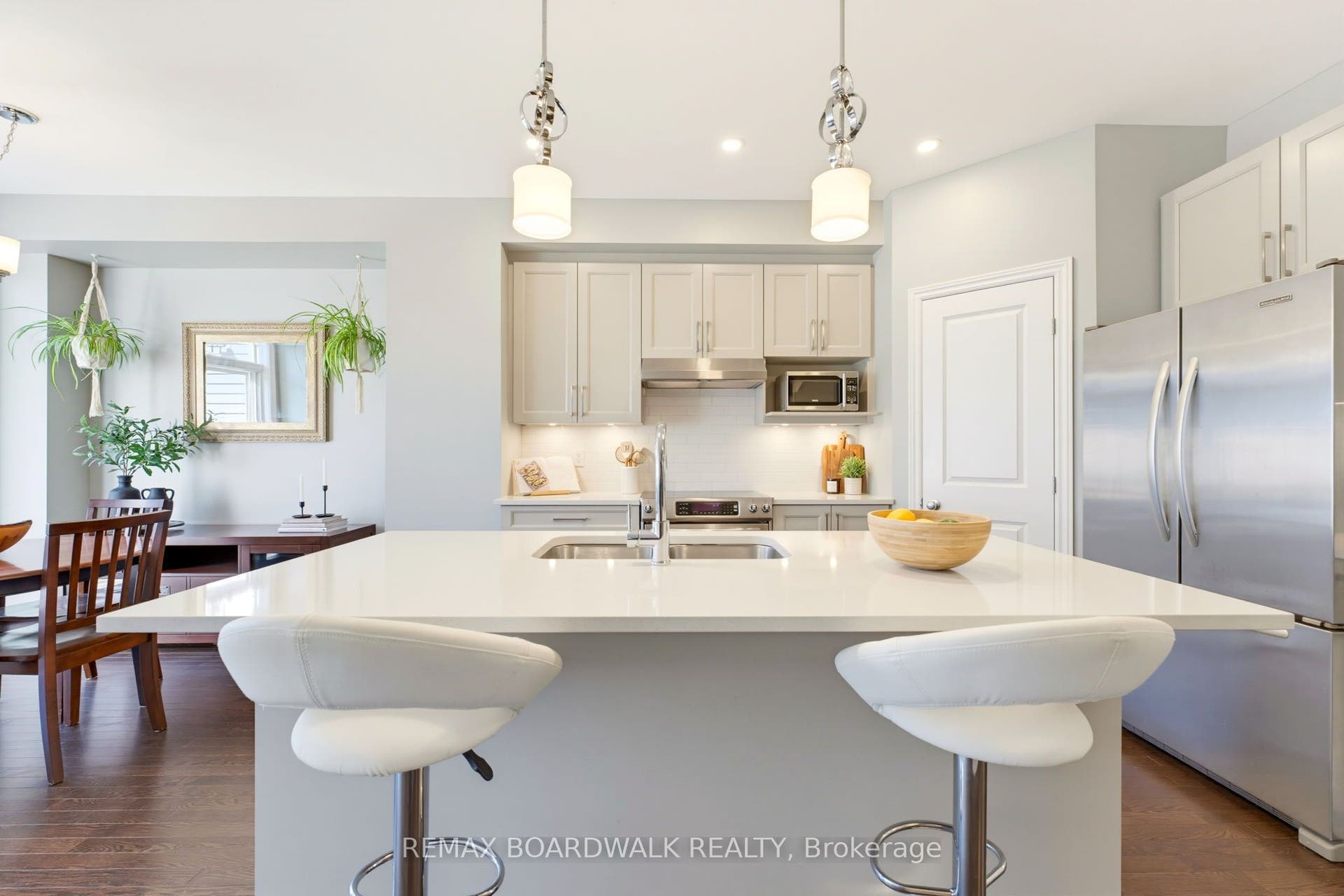 322 Cosanti Drive, Stittsville - Munster - Richmond, Ottawa ON K2S 2W6 322 Cosanti Drive, Stittsville - Munster - Richmond, Ottawa ON K2S 2W6