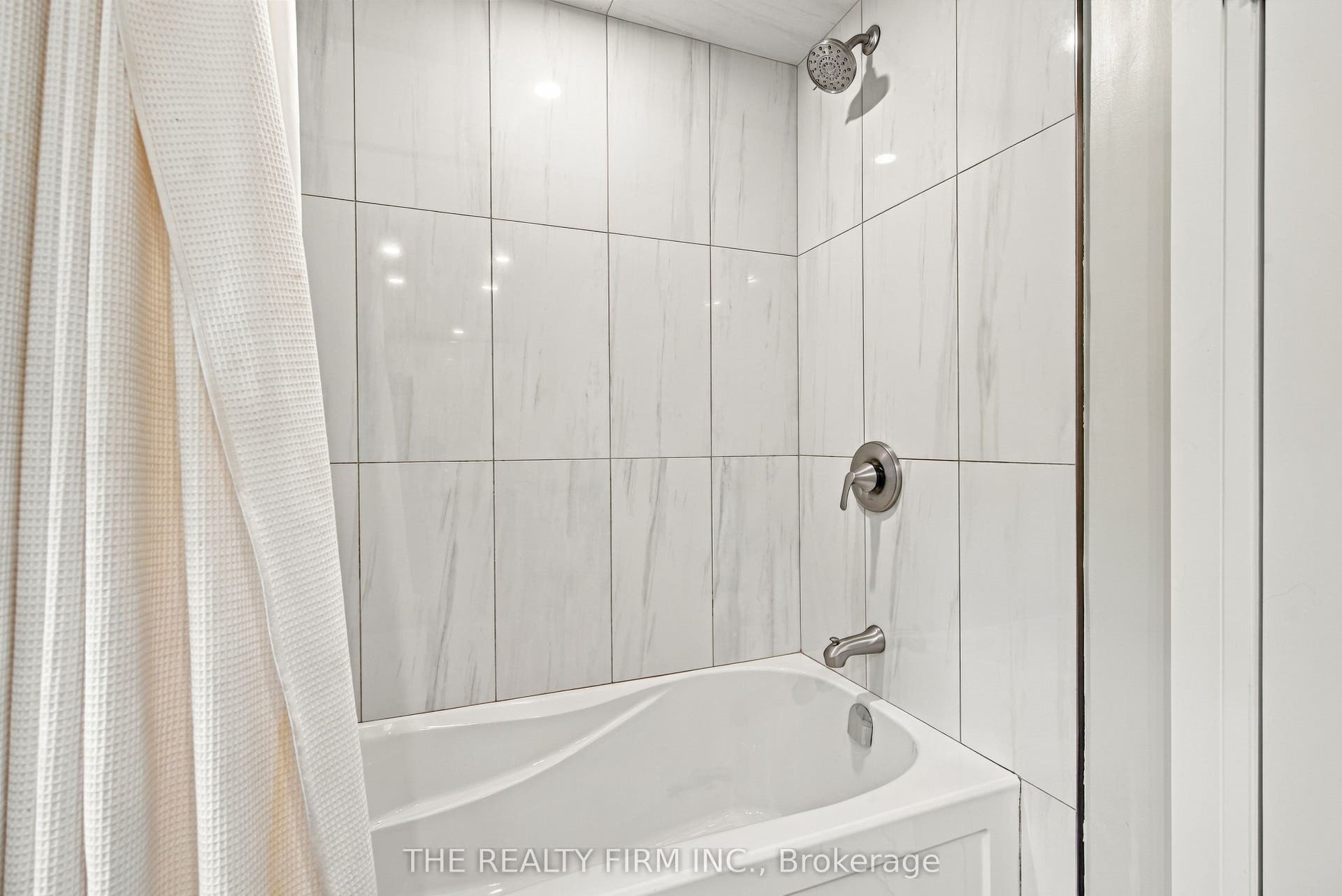 Tiled in shower/bathtub