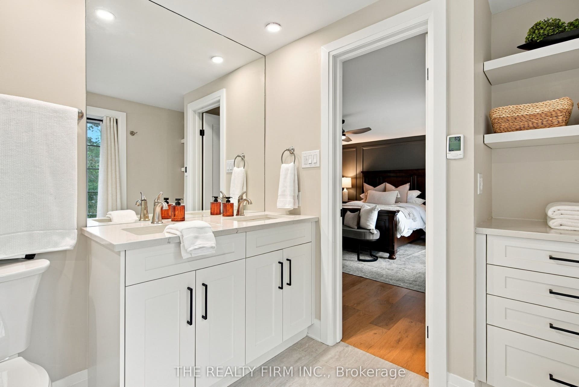 Heated floors in ensuite