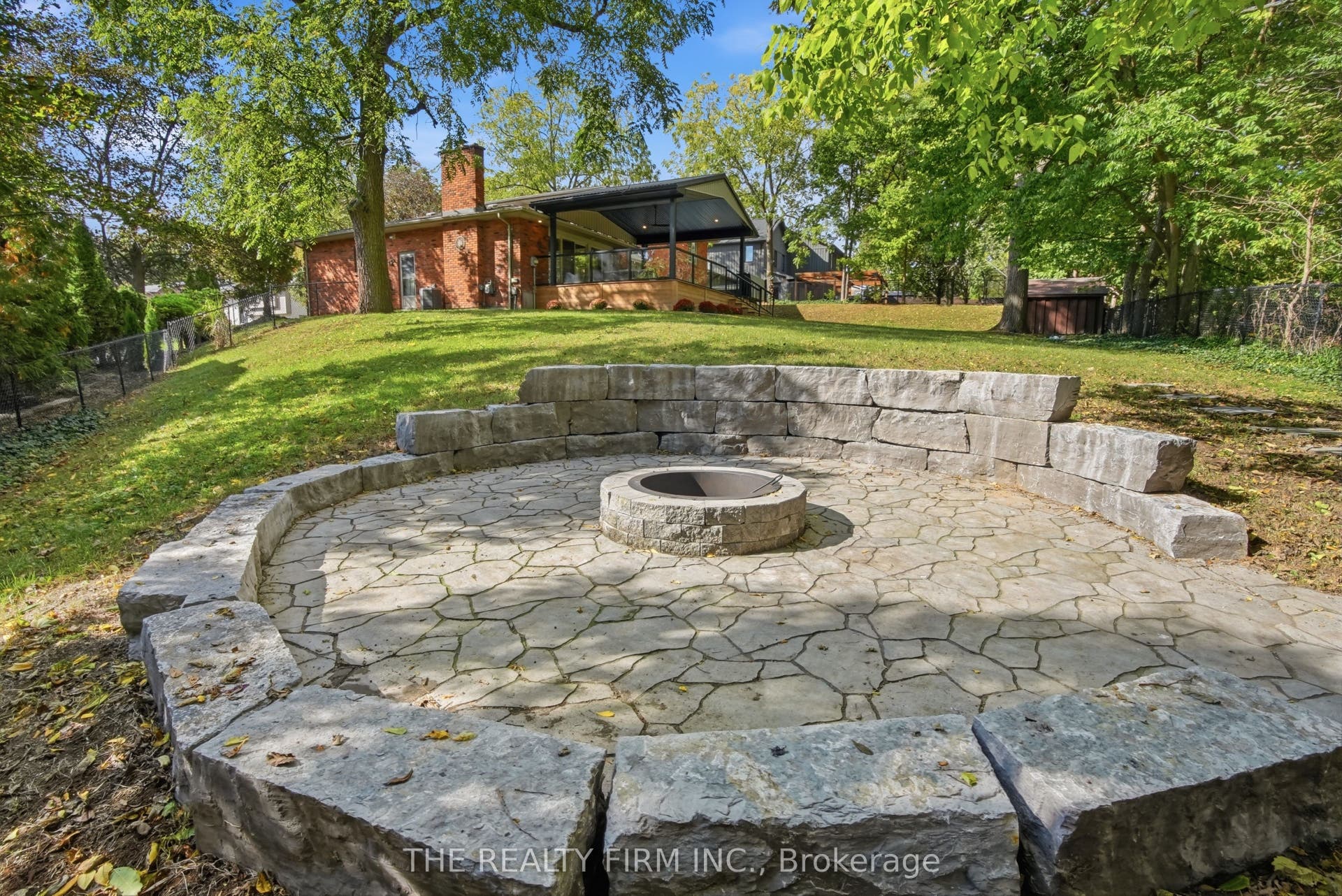 Cottage like setting with a firepit tucked away
