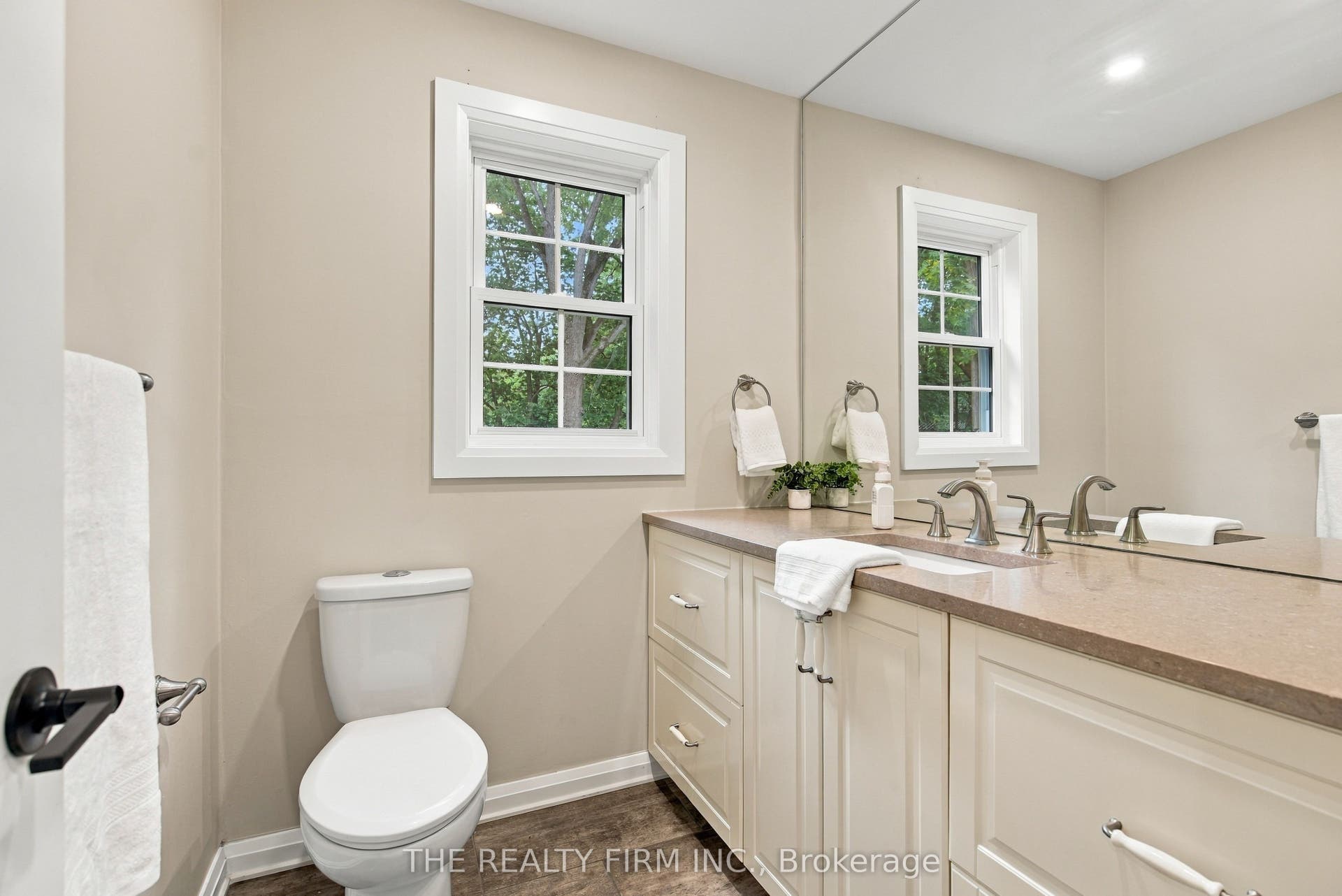 Powder room