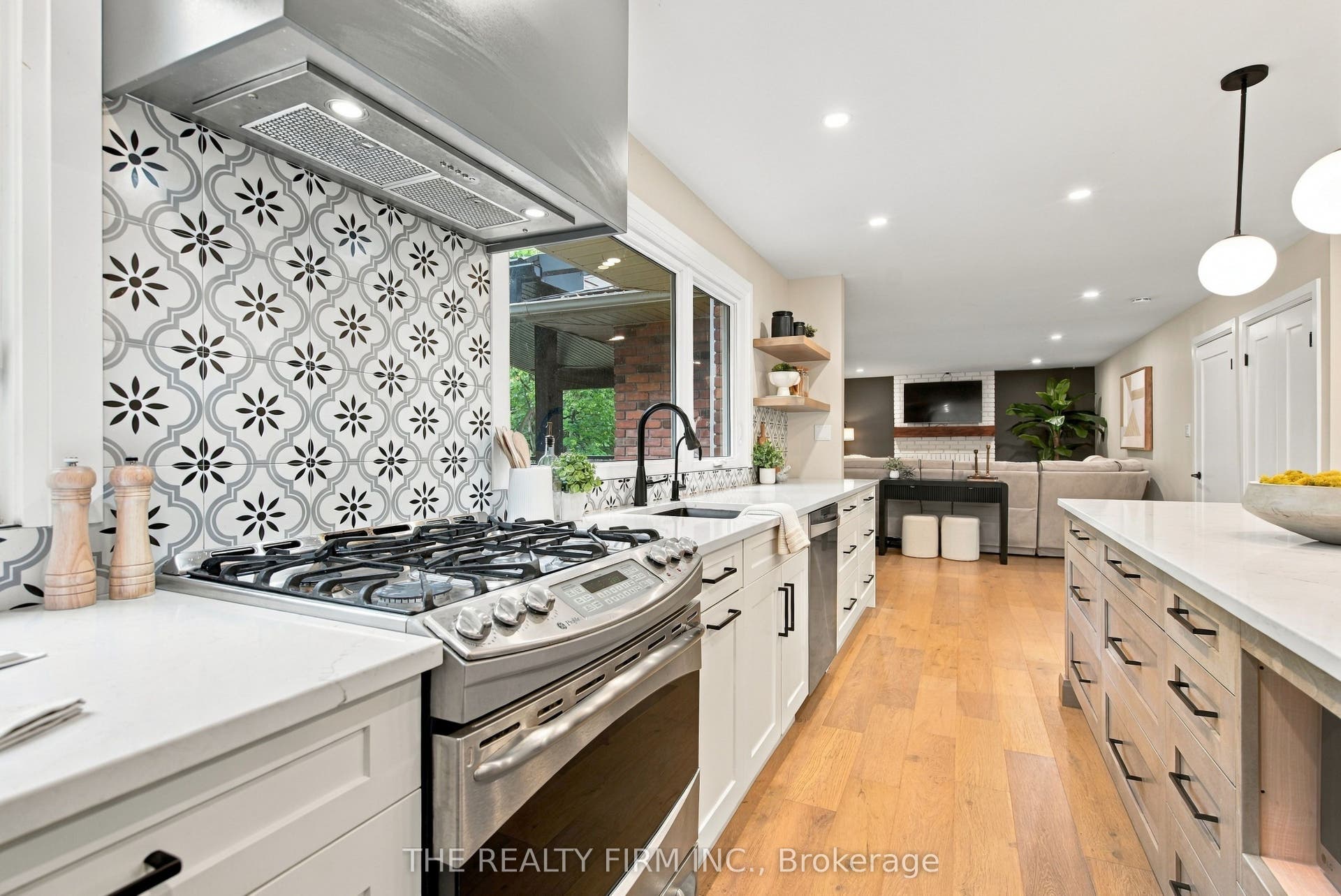 Gas stove, mosaic tile backsplash