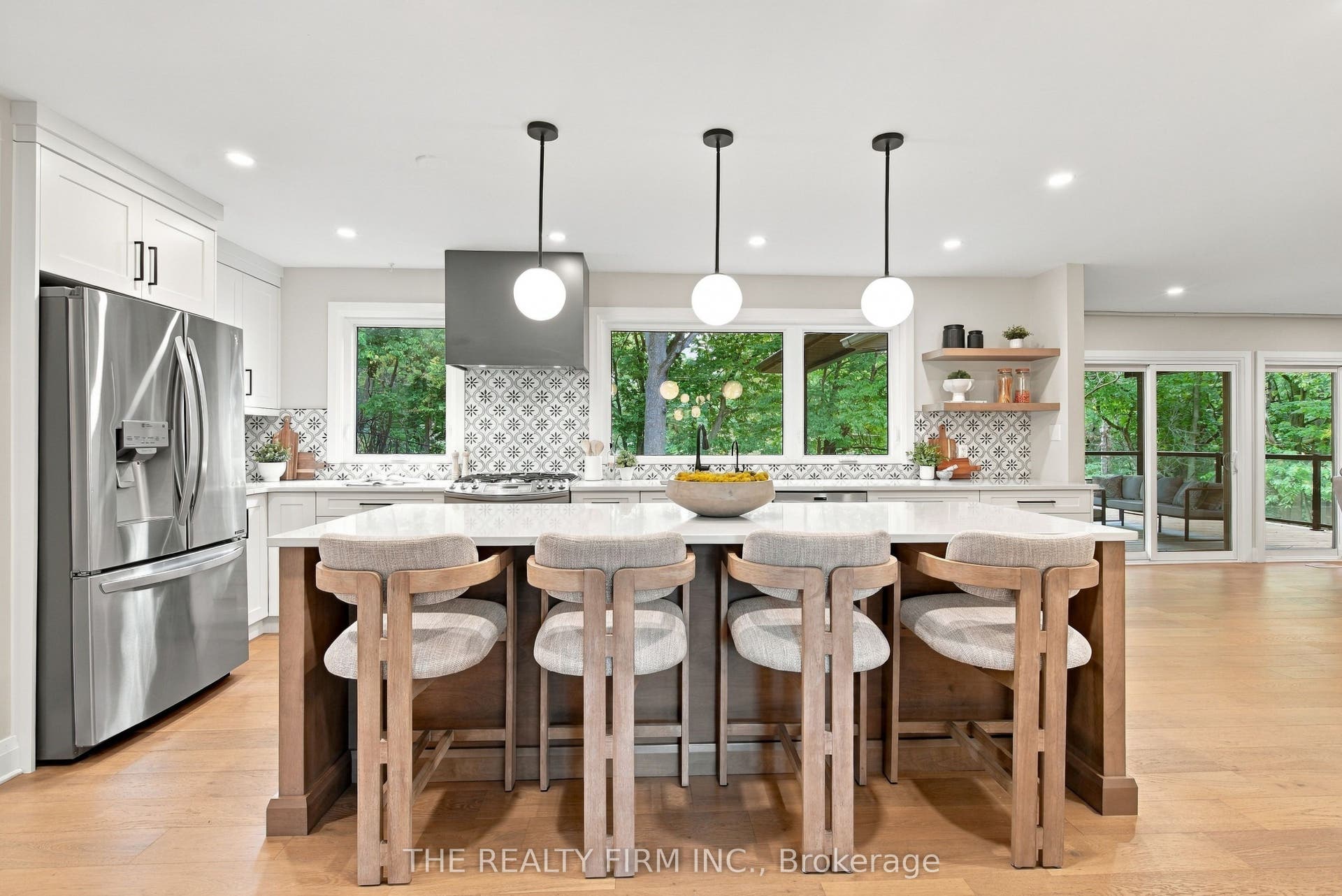 Large quartz island with seating