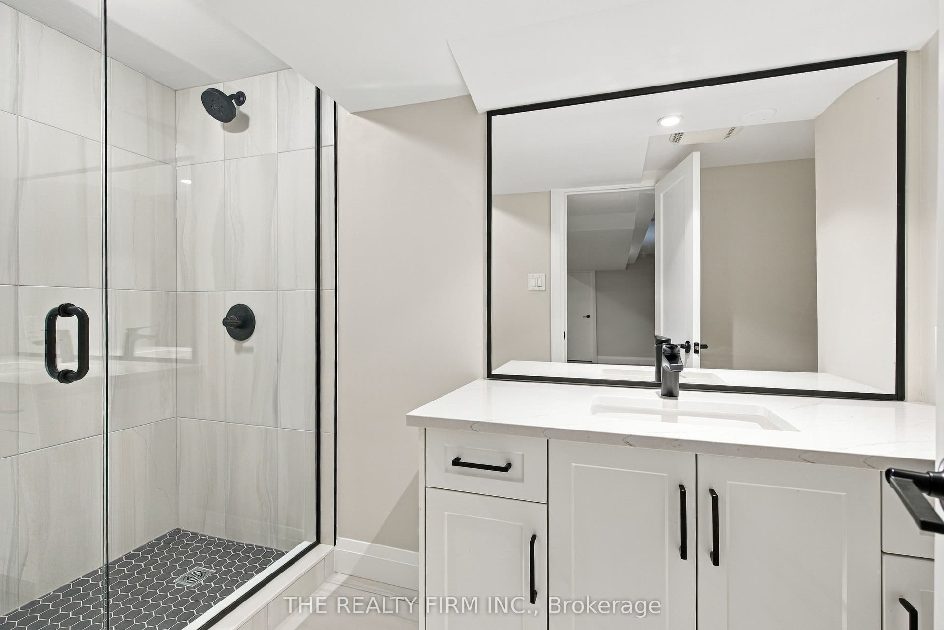 Lower level - full bathroom