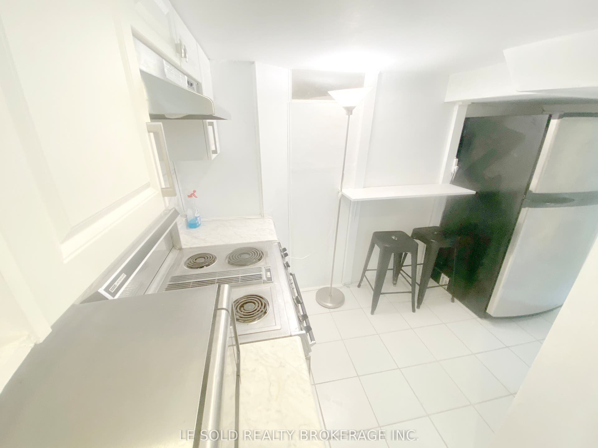 112 Leland Street, Bsmt Room #2, Hamilton, Hamilton ON L8S 3A2