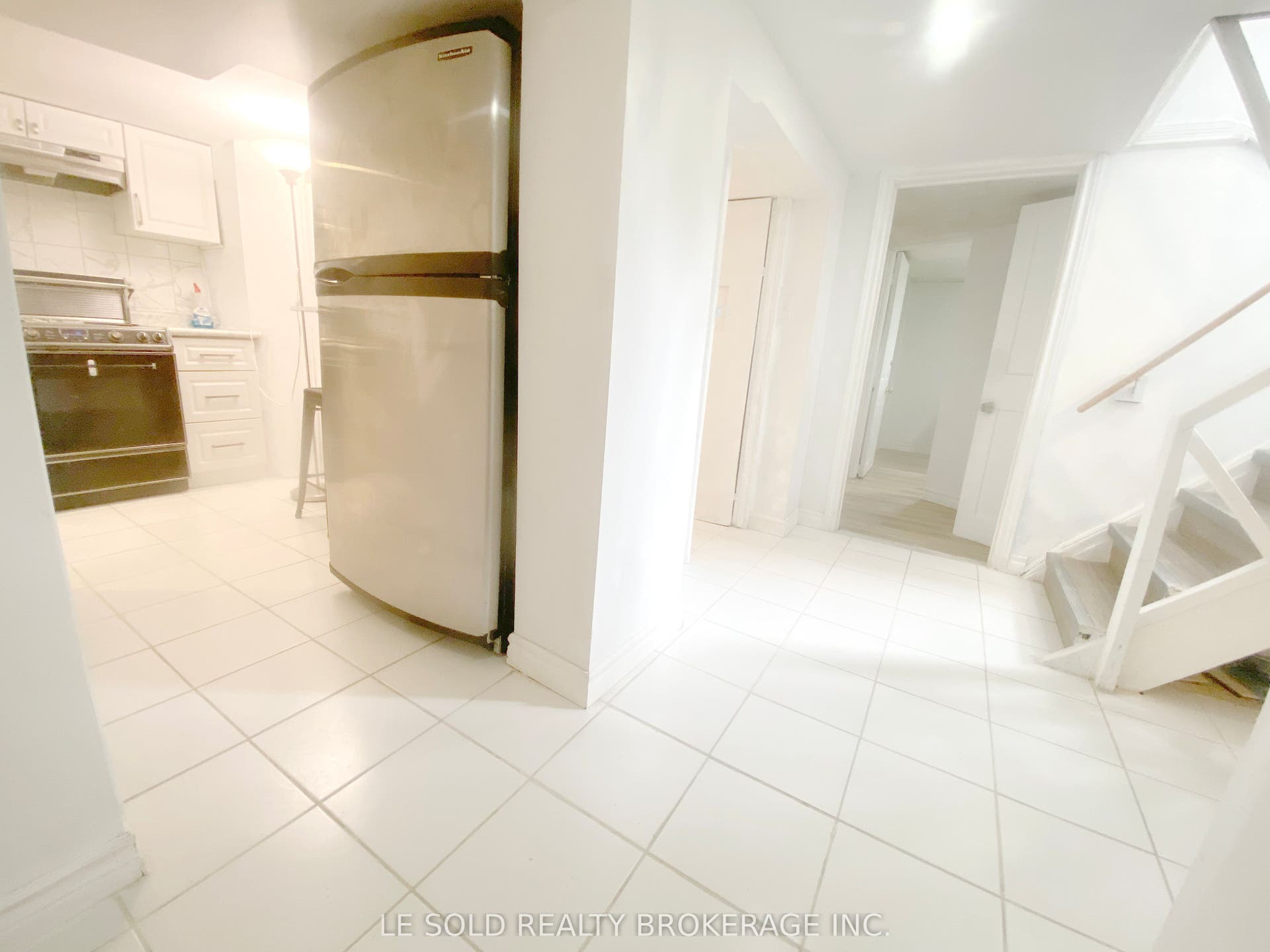 112 Leland Street, Bsmt Room #2, Hamilton, Hamilton ON L8S 3A2
