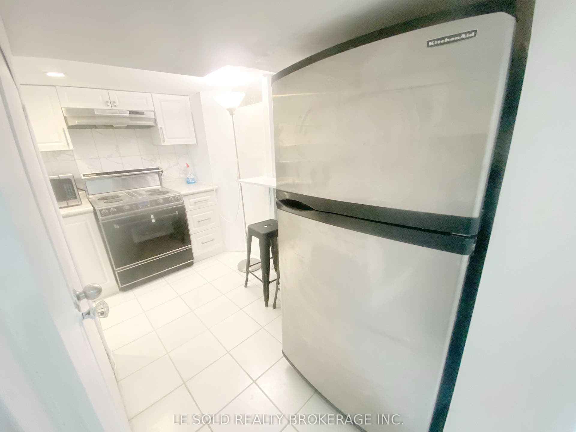 112 Leland Street, Bsmt Room #2, Hamilton, Hamilton ON L8S 3A2