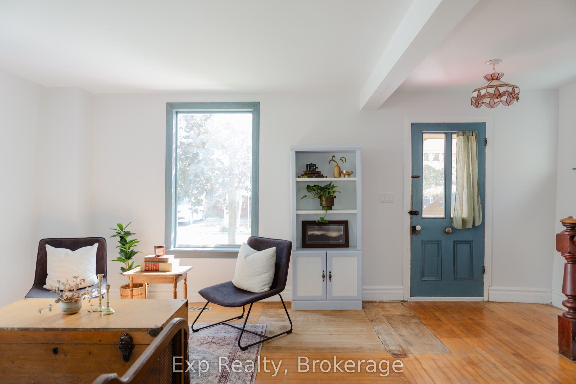 112 Front Street W, Stirling-Rawdon, Hastings ON K0K 3E0