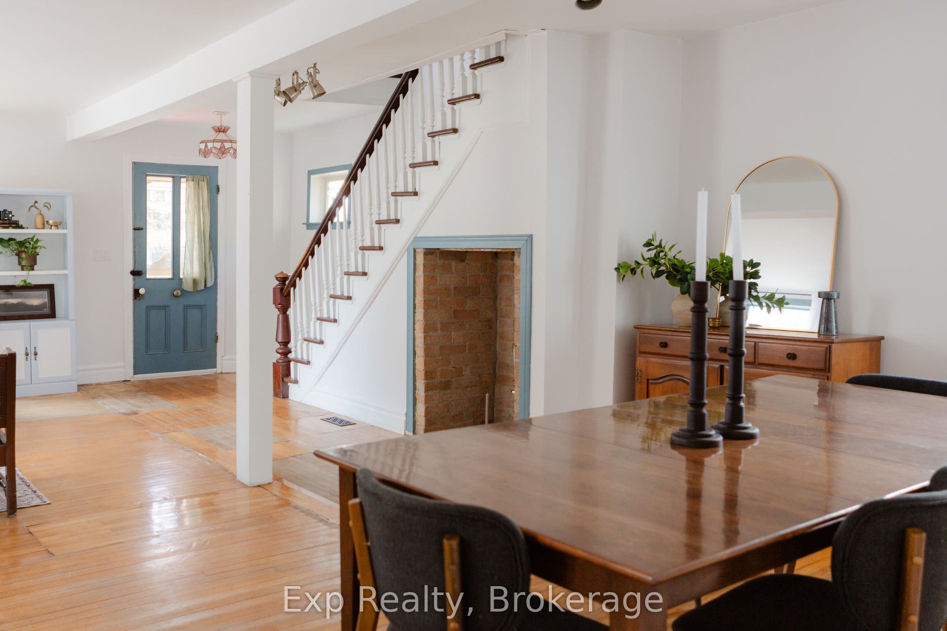 112 Front Street W, Stirling-Rawdon, Hastings ON K0K 3E0