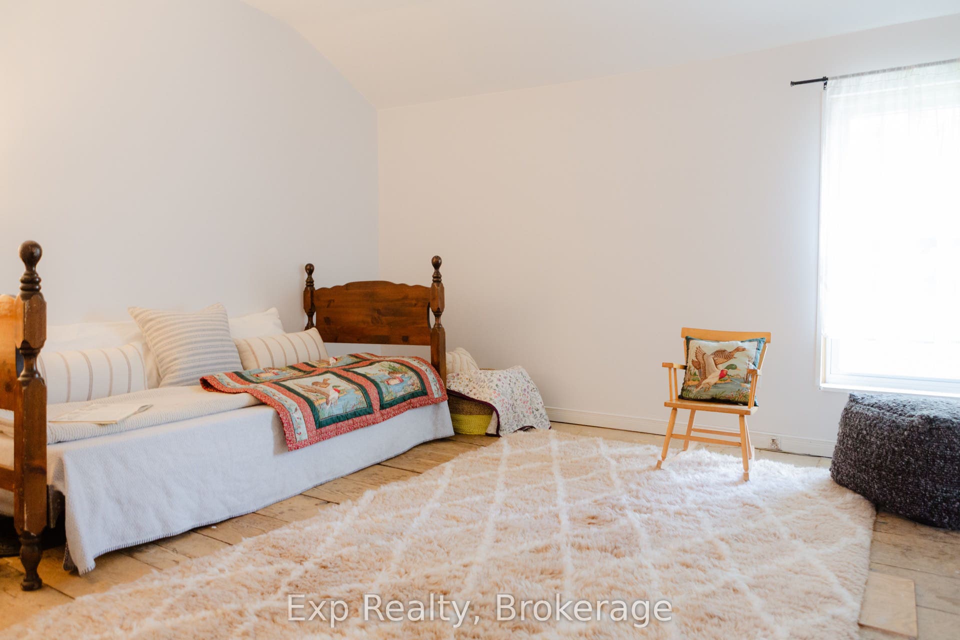112 Front Street W, Stirling-Rawdon, Hastings ON K0K 3E0