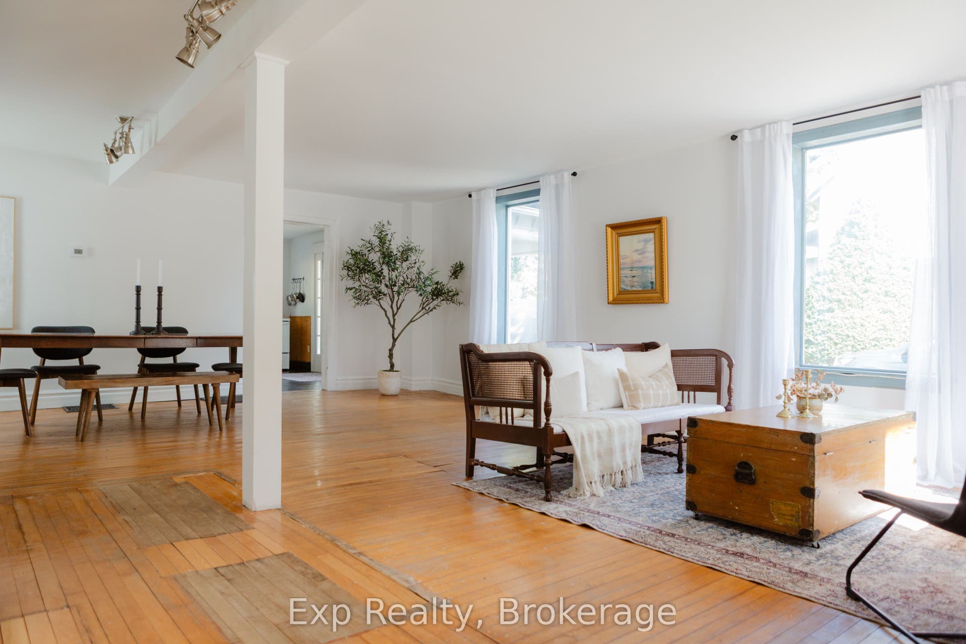 112 Front Street W, Stirling-Rawdon, Hastings ON K0K 3E0