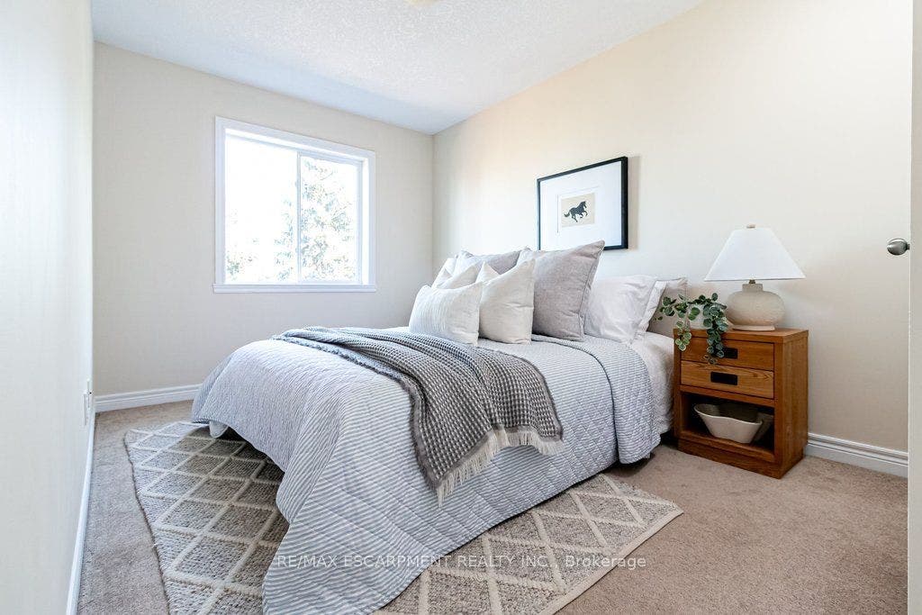 159 Highgate Heights, Hamilton, Hamilton ON L8J 0A3