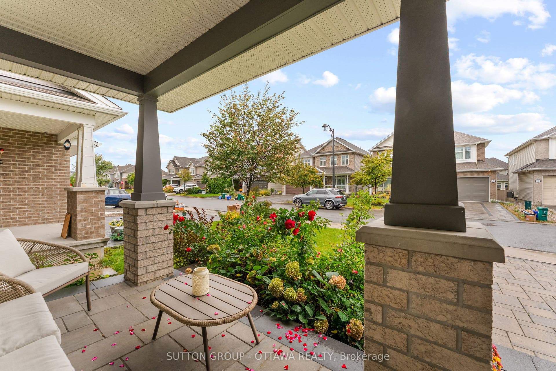 571 Egret Way, Barrhaven, Ottawa ON K2J 0E3 571 Egret Way, Barrhaven, Ottawa ON K2J 0E3