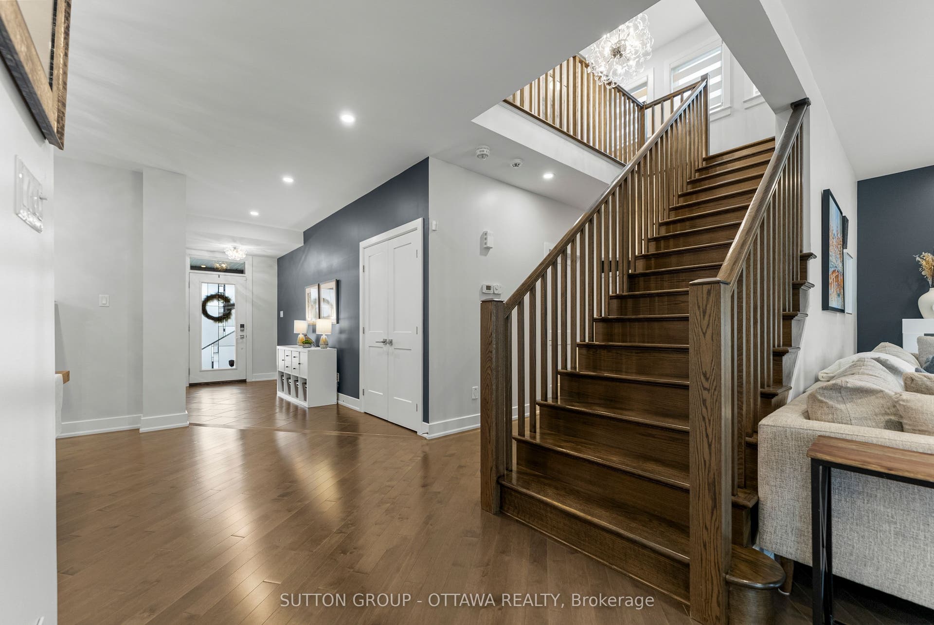 571 Egret Way, Barrhaven, Ottawa ON K2J 0E3 571 Egret Way, Barrhaven, Ottawa ON K2J 0E3