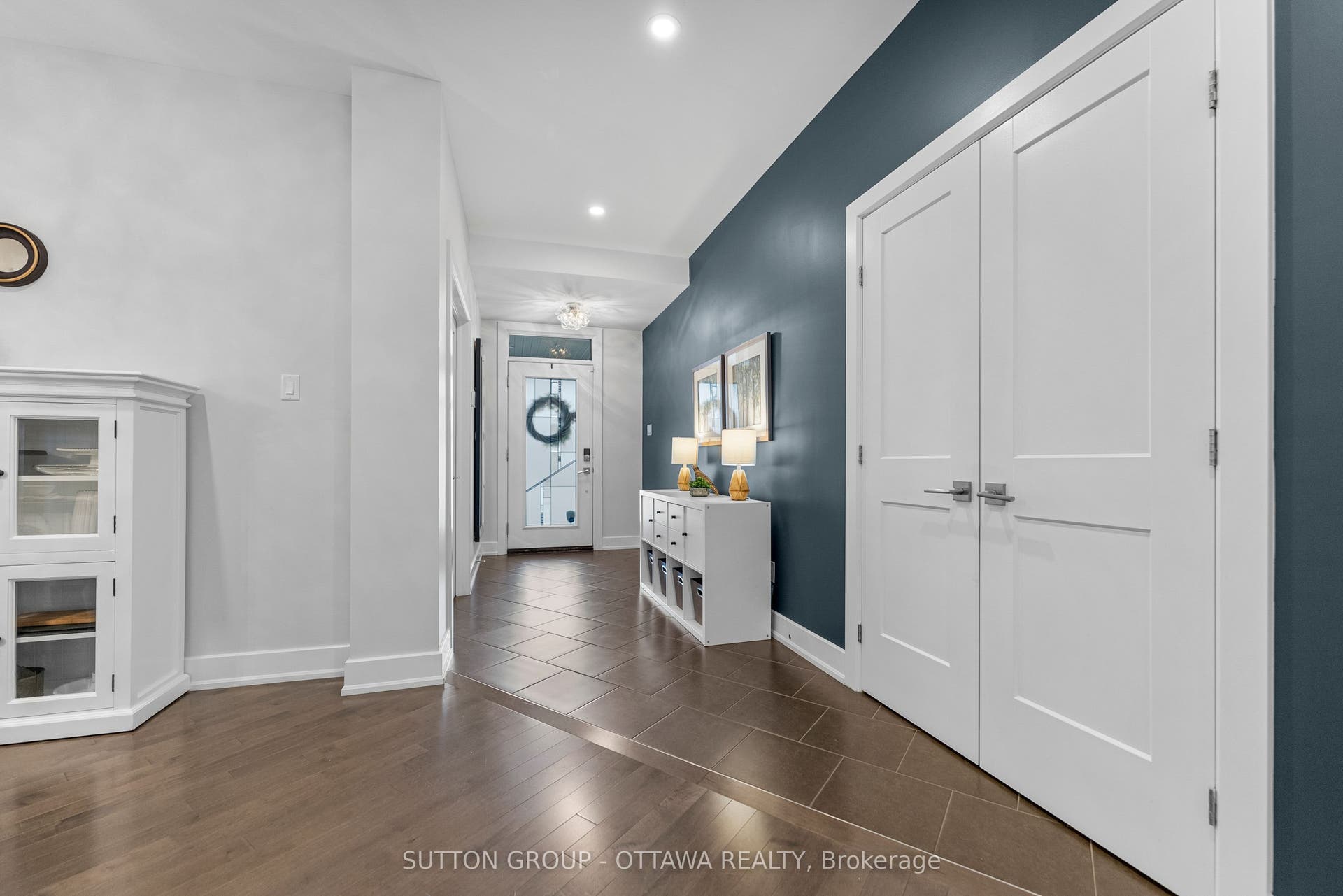 571 Egret Way, Barrhaven, Ottawa ON K2J 0E3 571 Egret Way, Barrhaven, Ottawa ON K2J 0E3