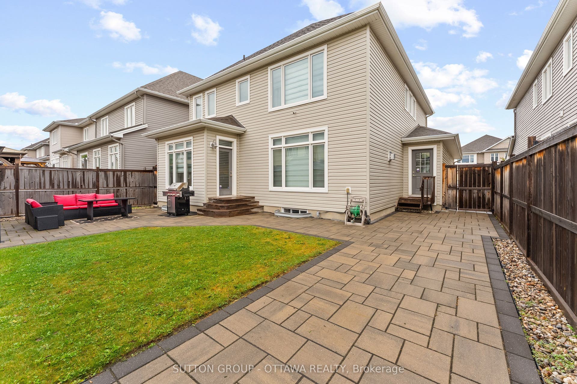 571 Egret Way, Barrhaven, Ottawa ON K2J 0E3 571 Egret Way, Barrhaven, Ottawa ON K2J 0E3