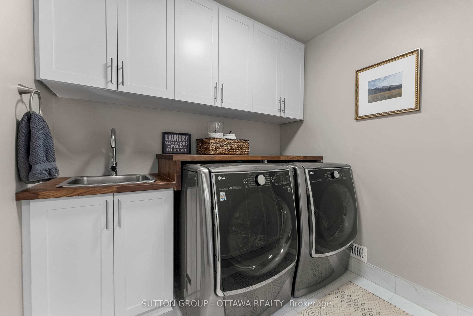 571 Egret Way, Barrhaven, Ottawa ON K2J 0E3 571 Egret Way, Barrhaven, Ottawa ON K2J 0E3