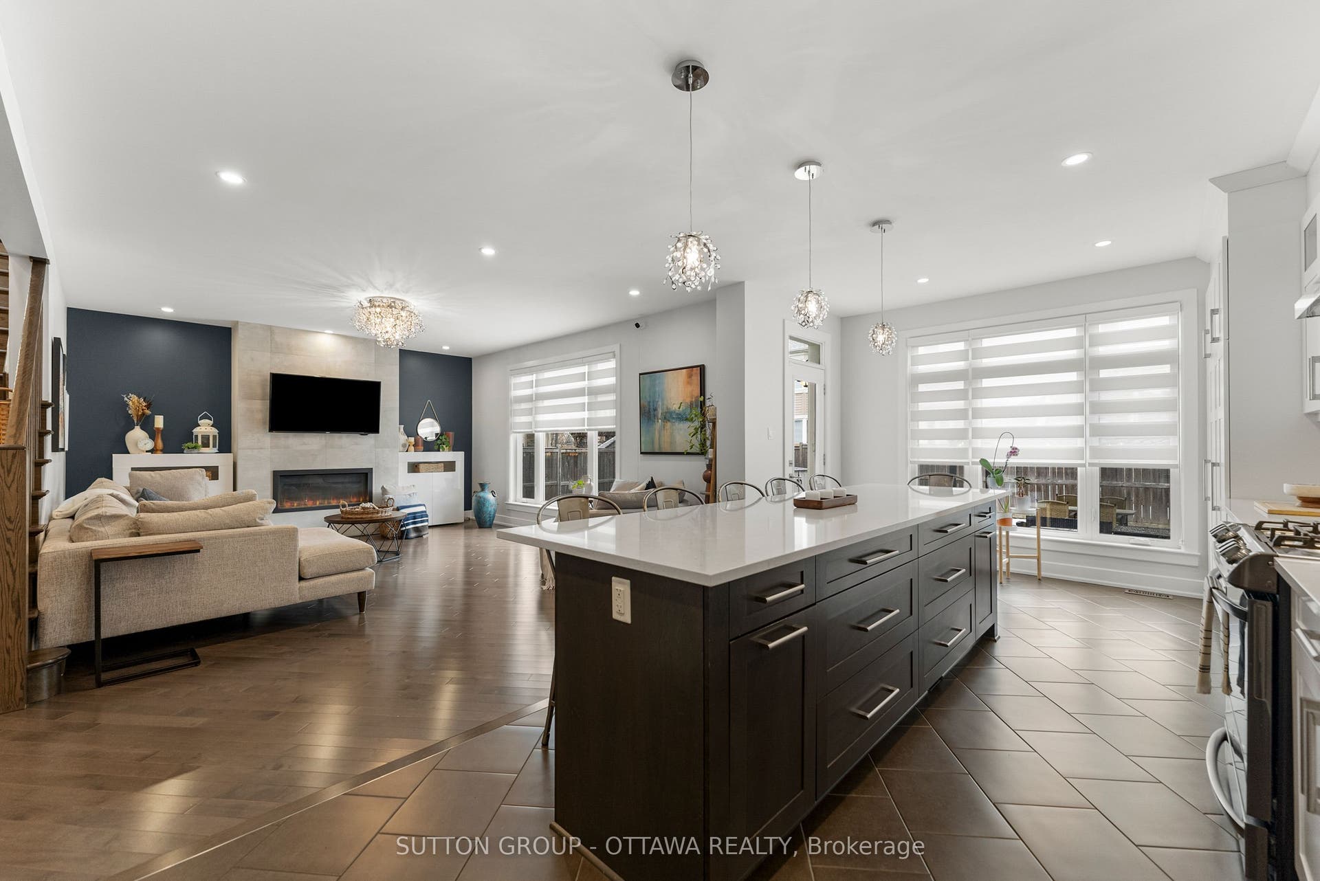 571 Egret Way, Barrhaven, Ottawa ON K2J 0E3 571 Egret Way, Barrhaven, Ottawa ON K2J 0E3