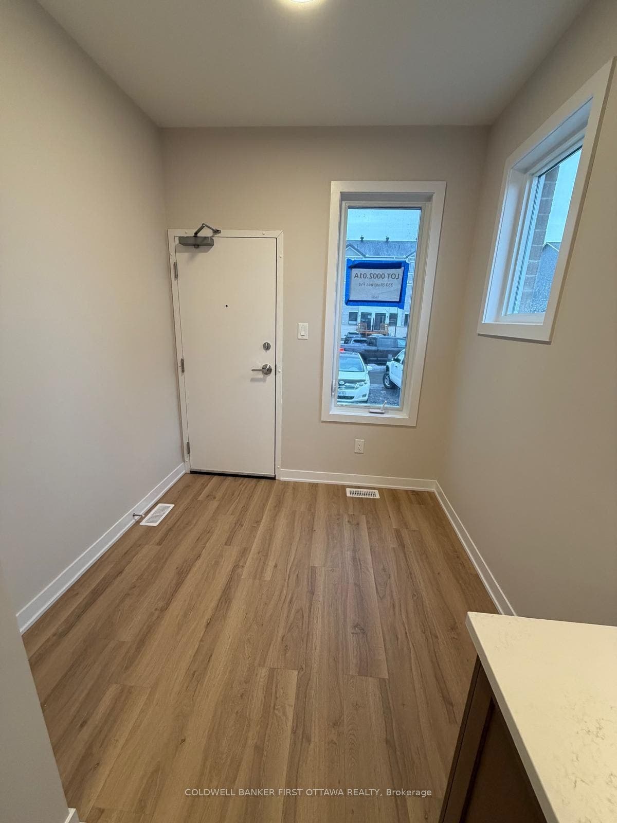 330 Stargrass Private, Barrhaven, Ottawa ON K2J 6R8 Front entrance