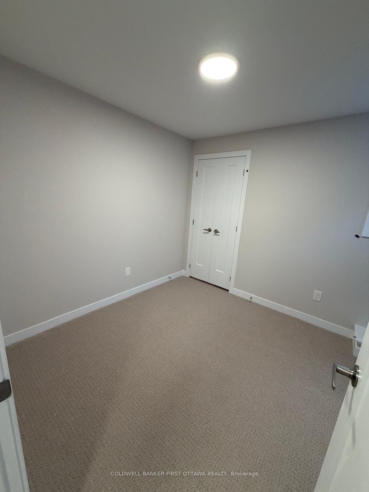 330 Stargrass Private, Barrhaven, Ottawa ON K2J 6R8 Lower level bedroom
