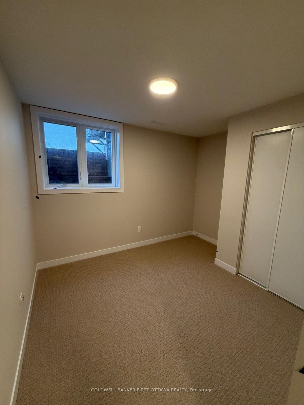 330 Stargrass Private, Barrhaven, Ottawa ON K2J 6R8 Lower level bedroom