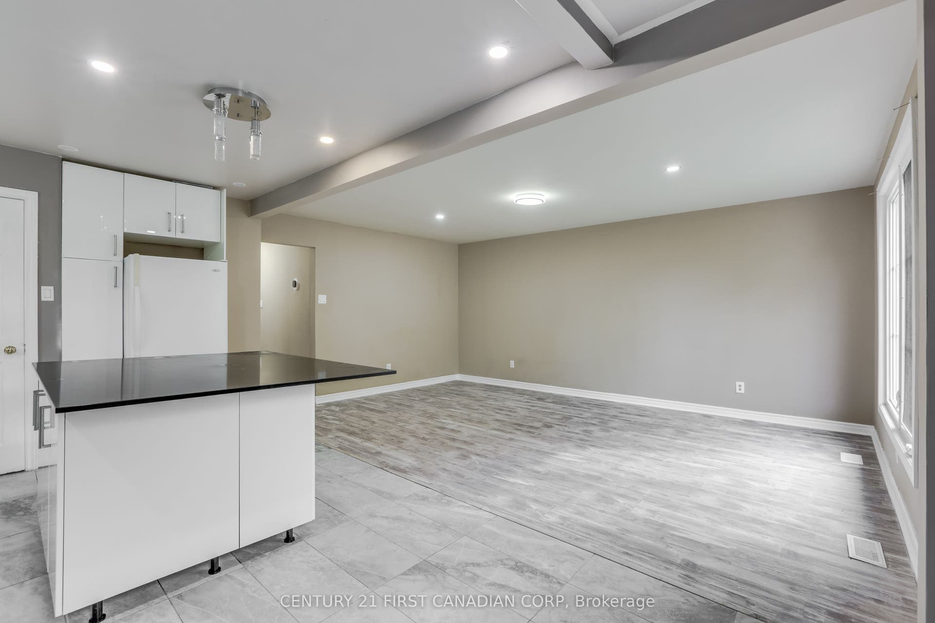 63 Renny Crescent, #MAIN, London South, Middlesex ON N6E 2C4