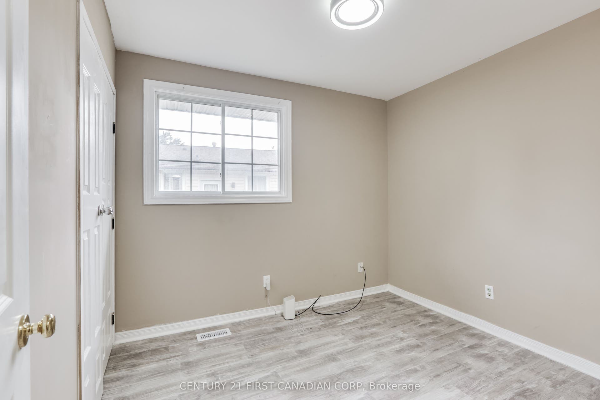 63 Renny Crescent, #MAIN, London South, Middlesex ON N6E 2C4