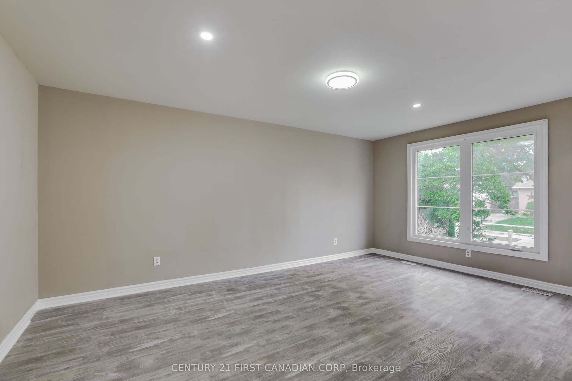 63 Renny Crescent, #MAIN, London South, Middlesex ON N6E 2C4
