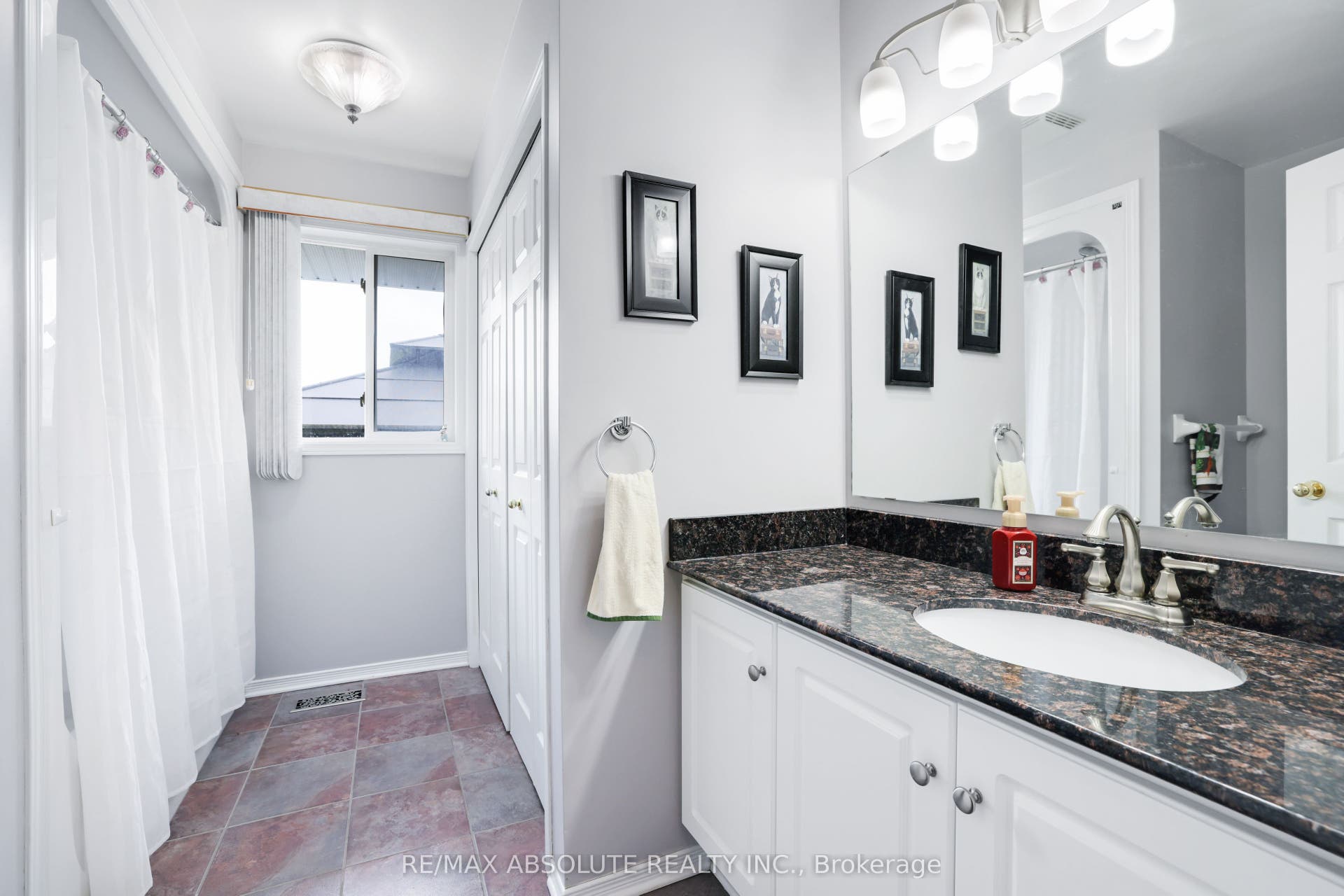 14 Riley Crescent, McNab/Braeside, Renfrew ON K7S 3G8