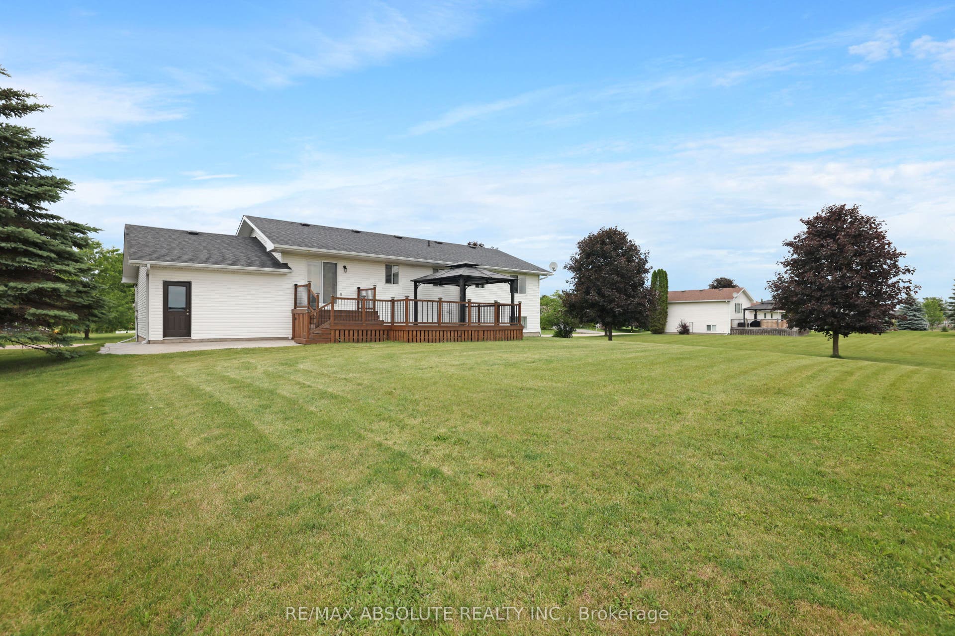 14 Riley Crescent, McNab/Braeside, Renfrew ON K7S 3G8
