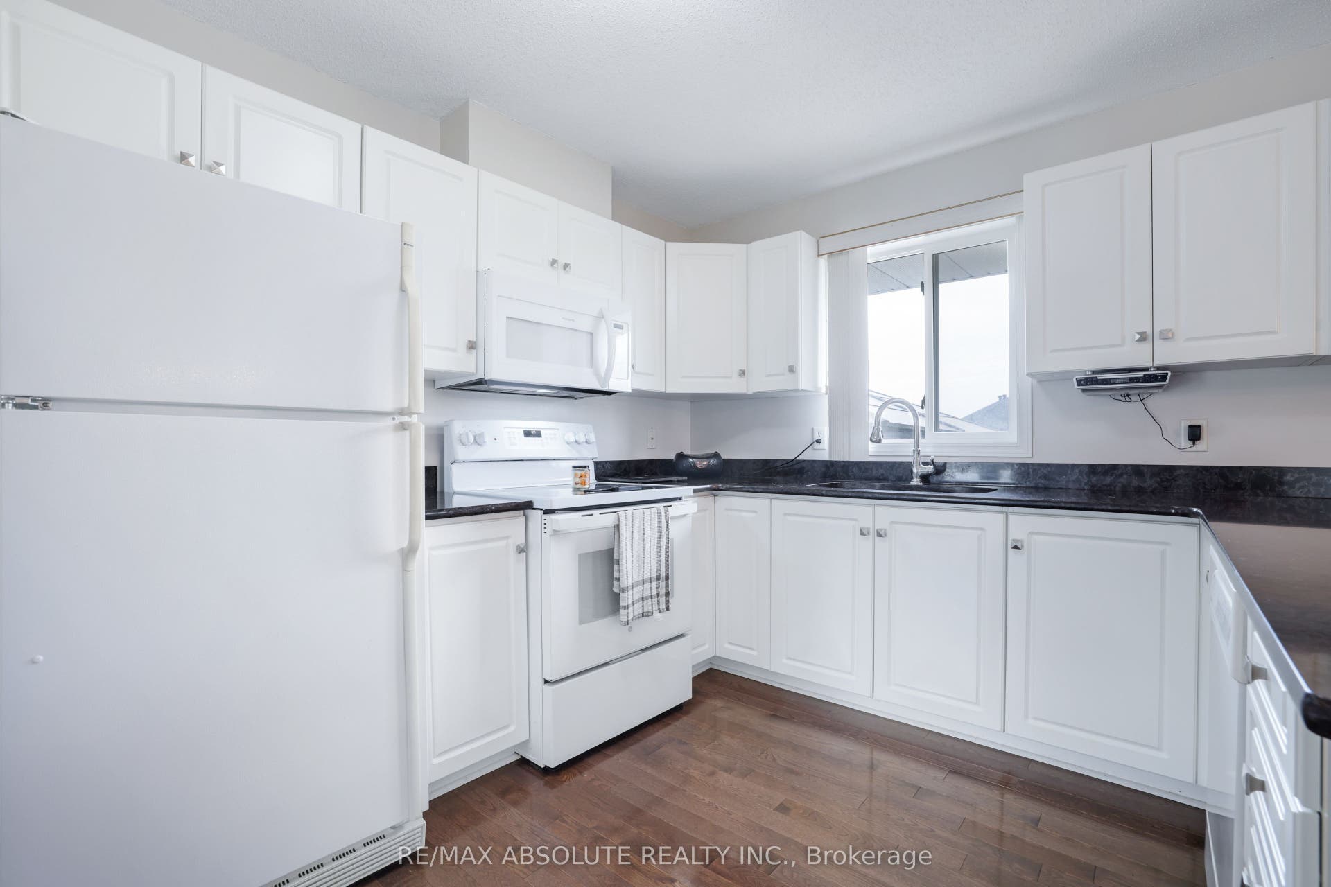14 Riley Crescent, McNab/Braeside, Renfrew ON K7S 3G8