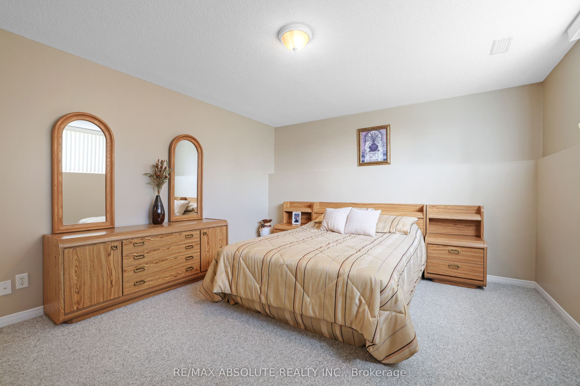 14 Riley Crescent, McNab/Braeside, Renfrew ON K7S 3G8