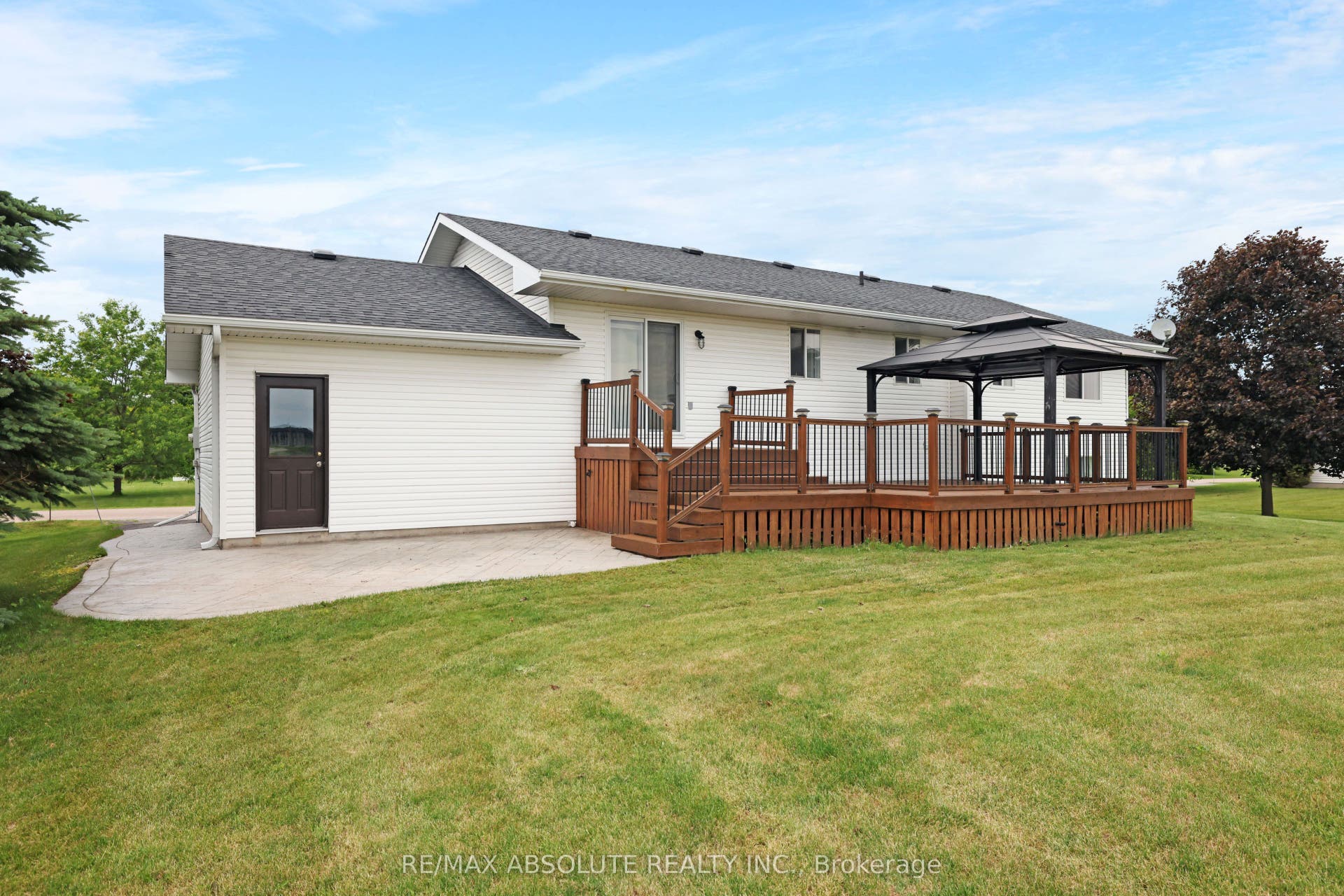 14 Riley Crescent, McNab/Braeside, Renfrew ON K7S 3G8